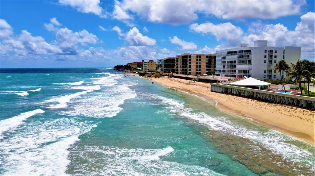 MAYFAIR HOUSE CONDO - Residential