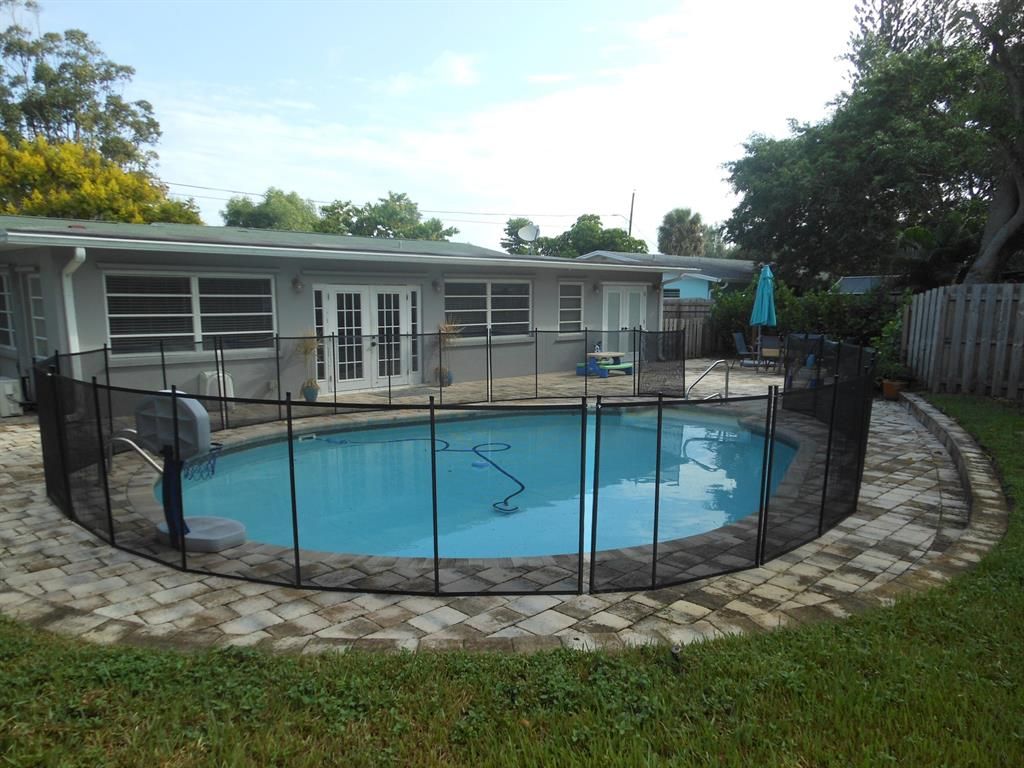 Photo of 1480 SE 13th Street, Stuart, FL 34996 (MLS # R10760483)