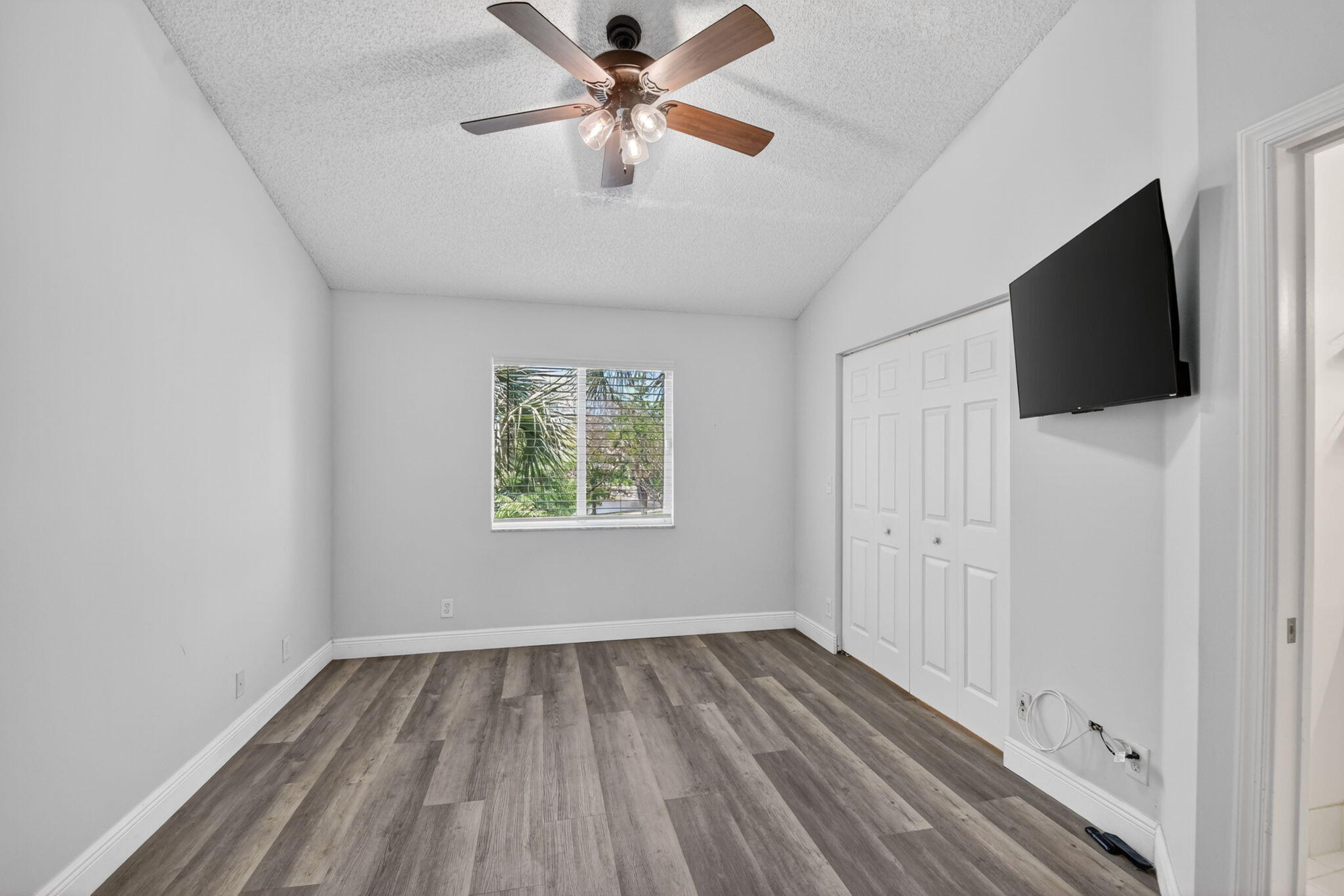PALMBROOKE TOWNHOMES - Residential Lease
