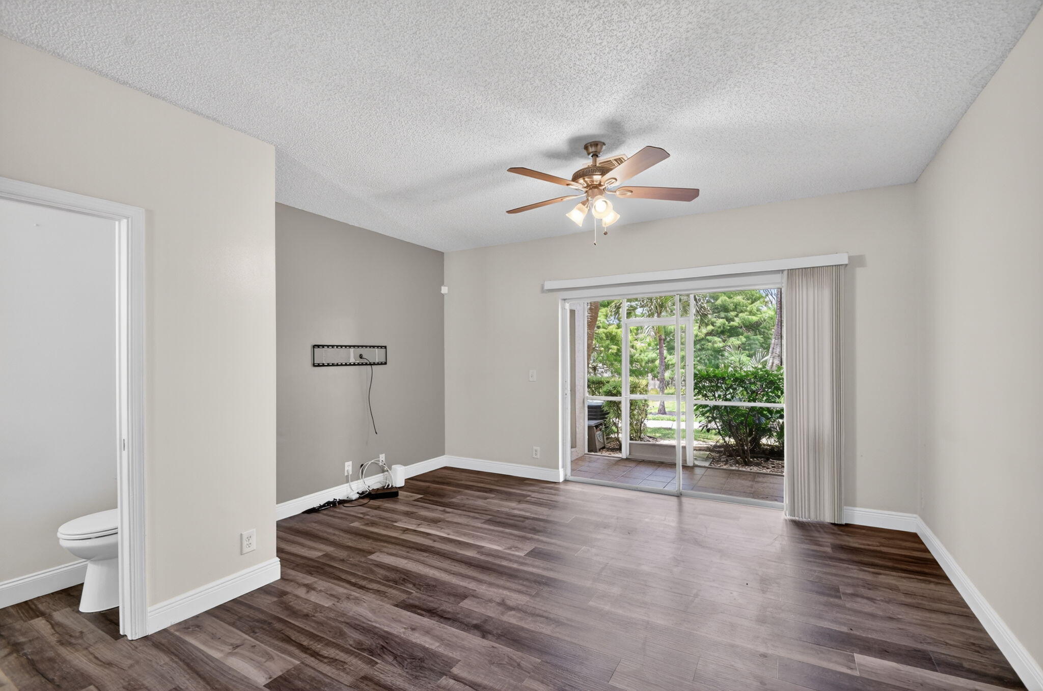 PALMBROOKE TOWNHOMES - Residential Lease