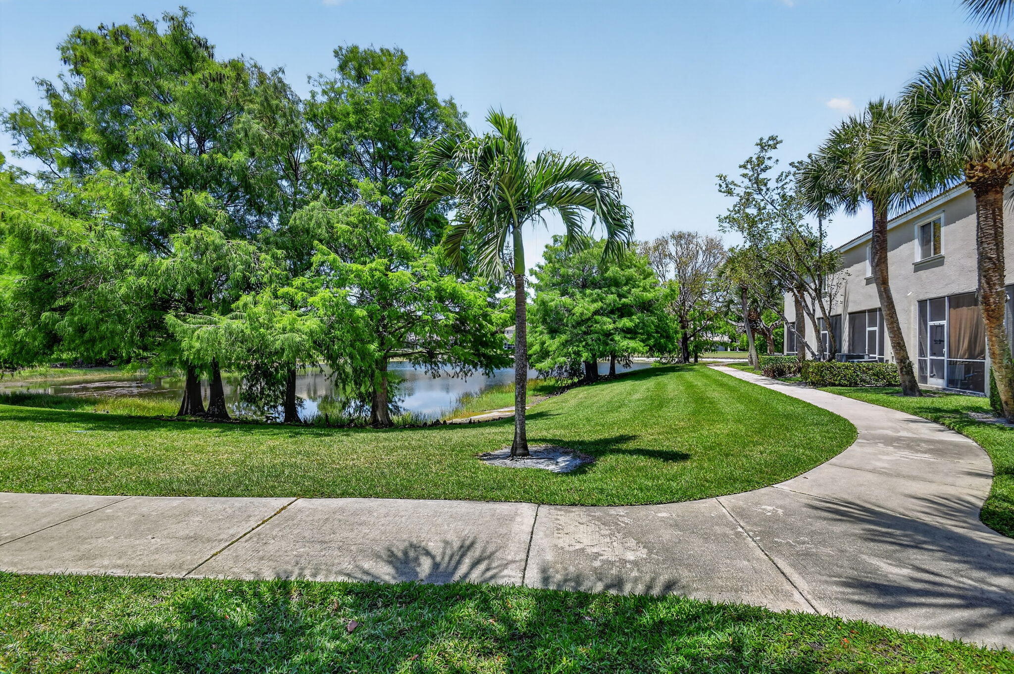 PALMBROOKE TOWNHOMES - Residential Lease