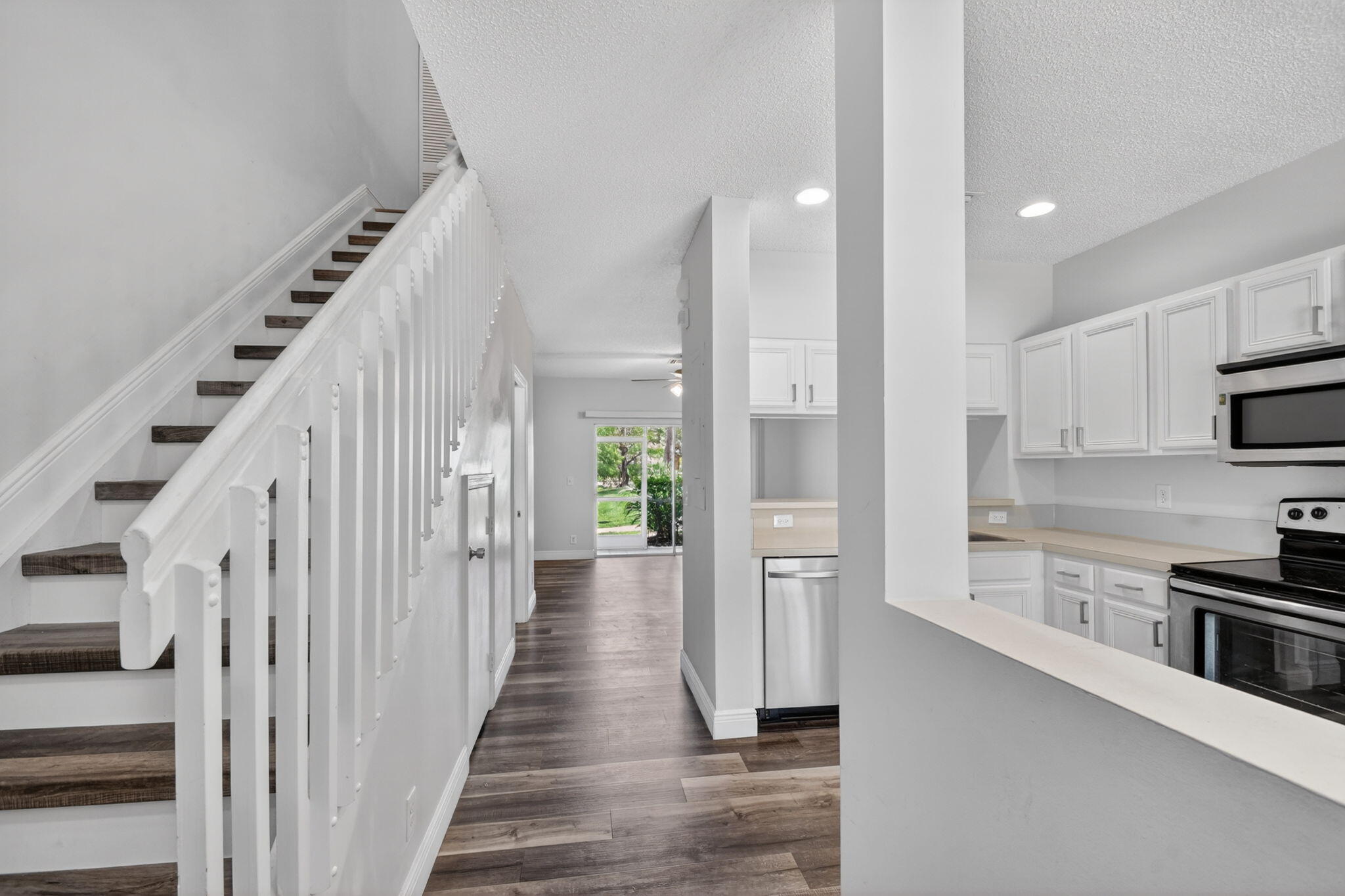 PALMBROOKE TOWNHOMES - Residential Lease