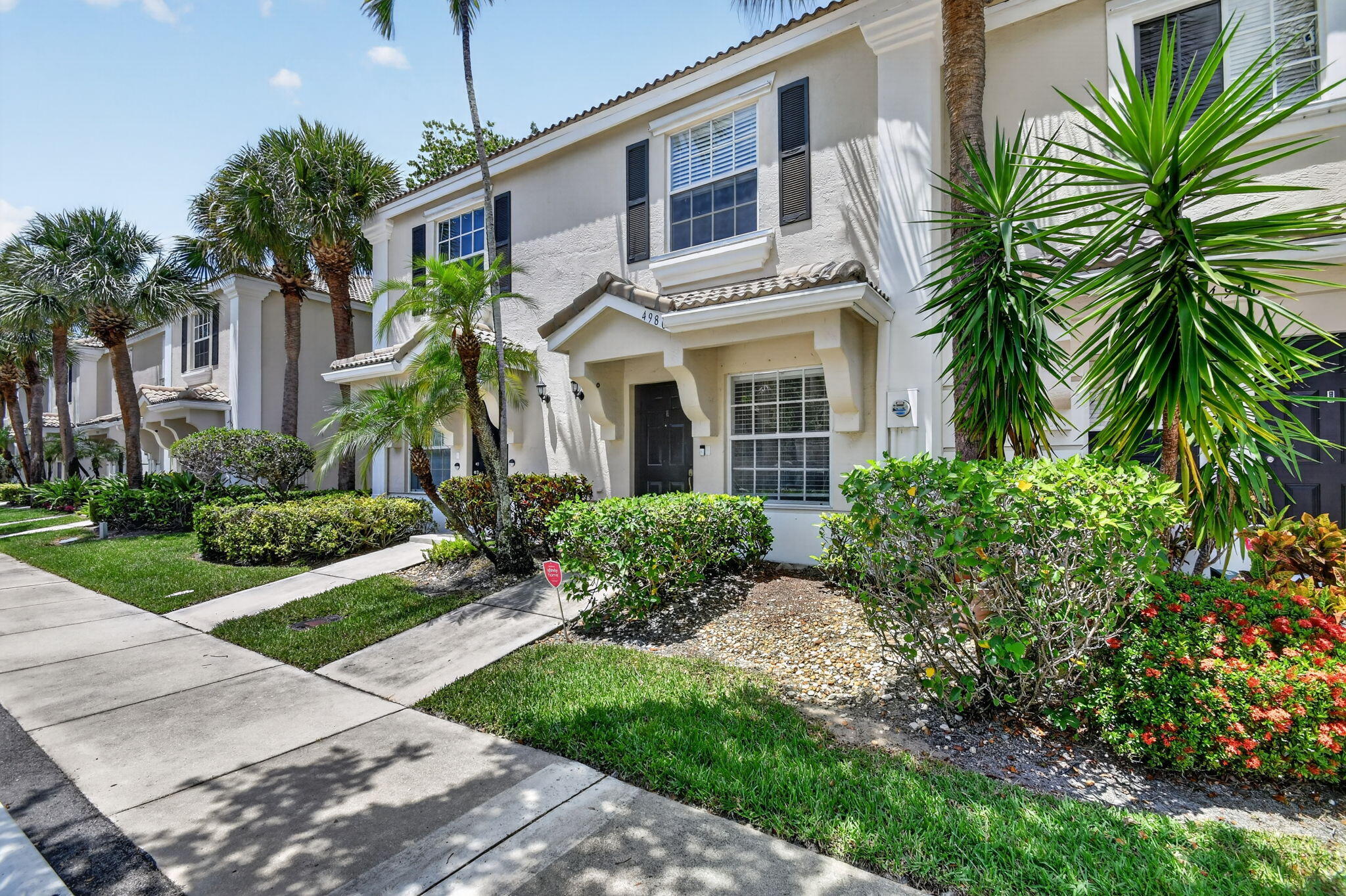 PALMBROOKE TOWNHOMES - Residential Lease