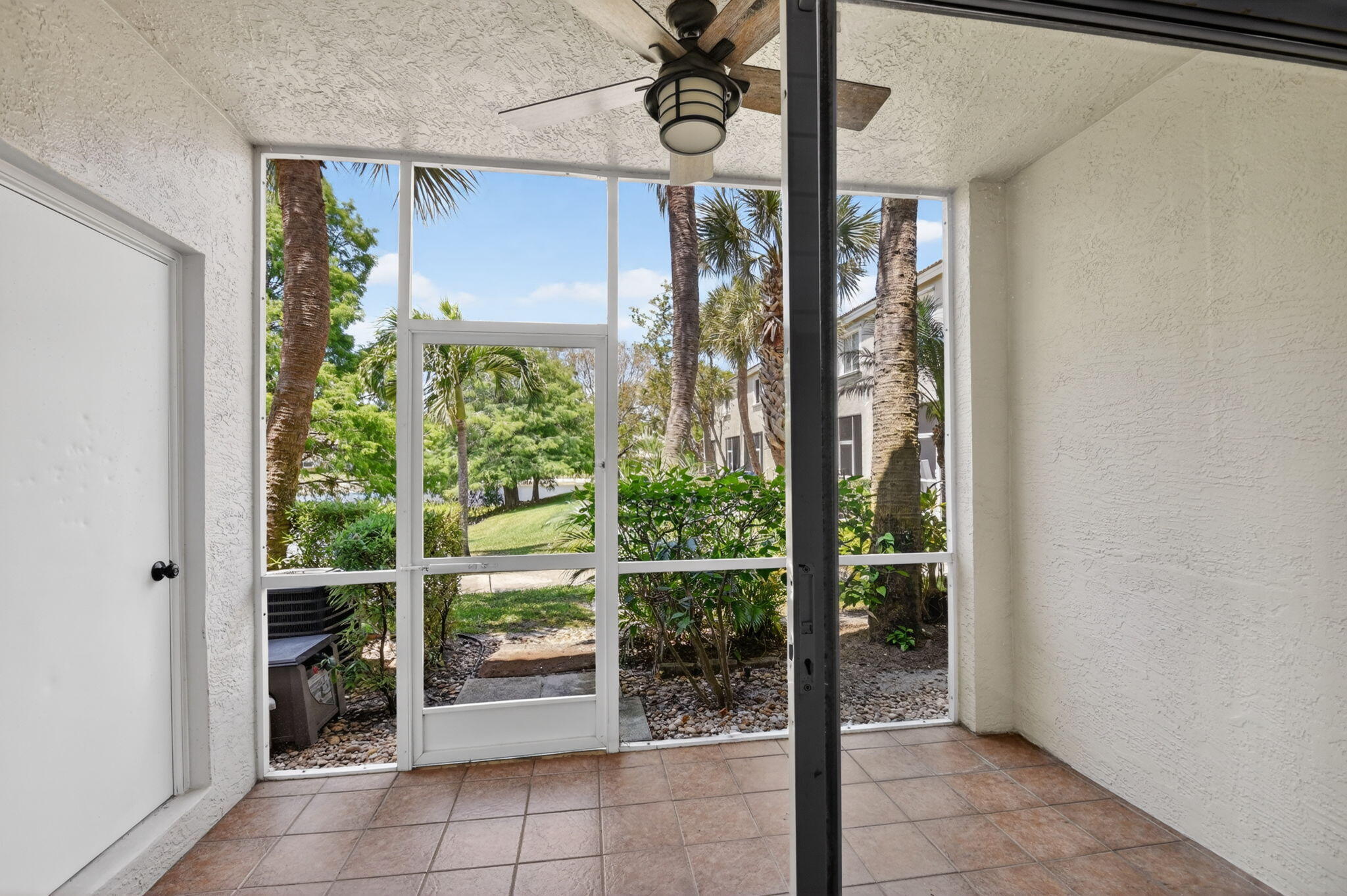 PALMBROOKE TOWNHOMES - Residential Lease