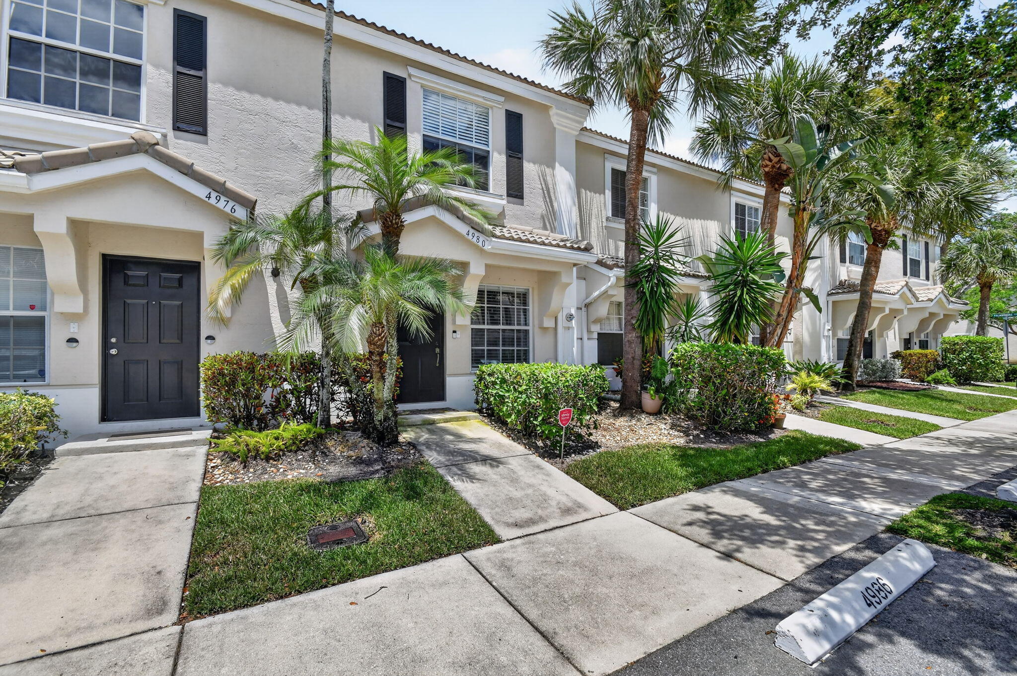 PALMBROOKE TOWNHOMES - Residential Lease