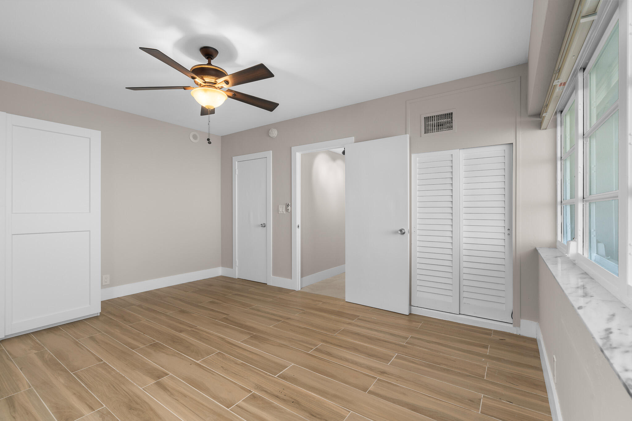 CORAL RIDGE TOWERS NORTH CO-OP - Residential
