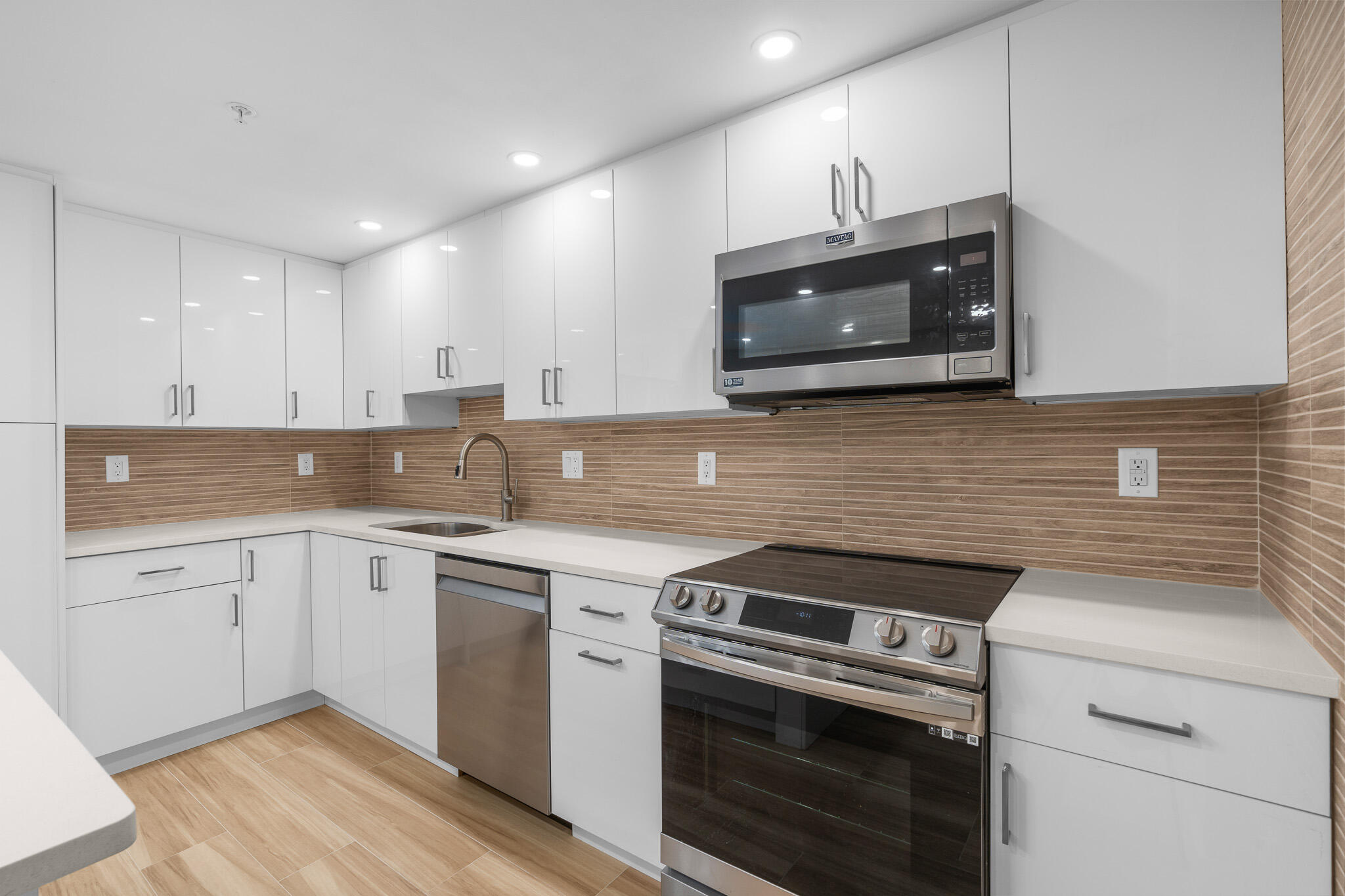 CORAL RIDGE TOWERS NORTH CO-OP - Residential