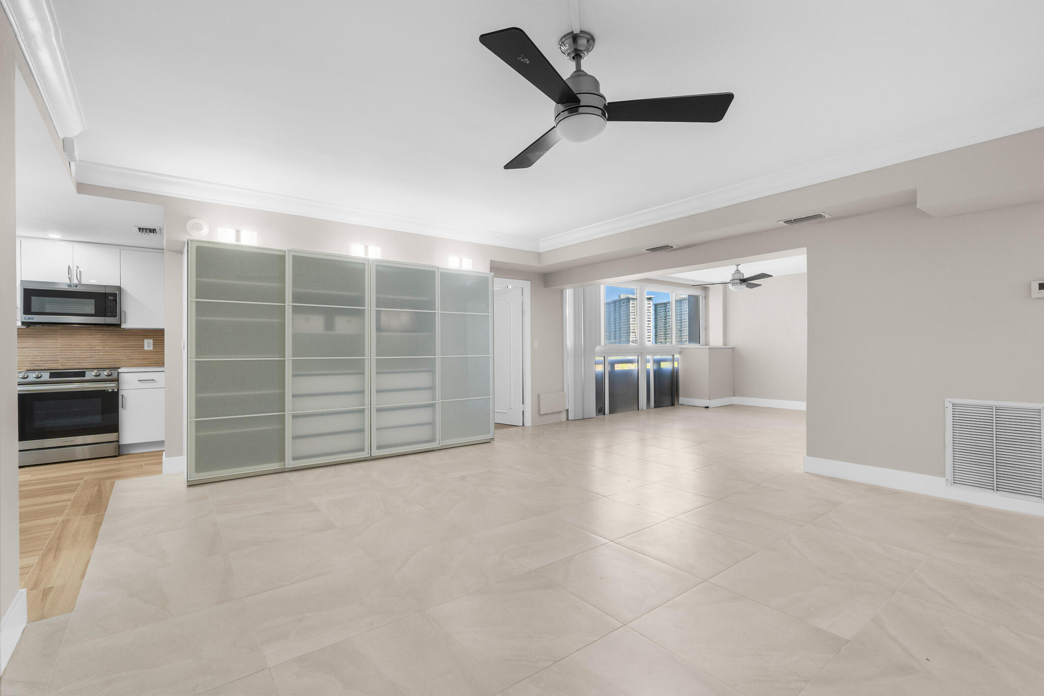 CORAL RIDGE TOWERS NORTH CO-OP - Residential