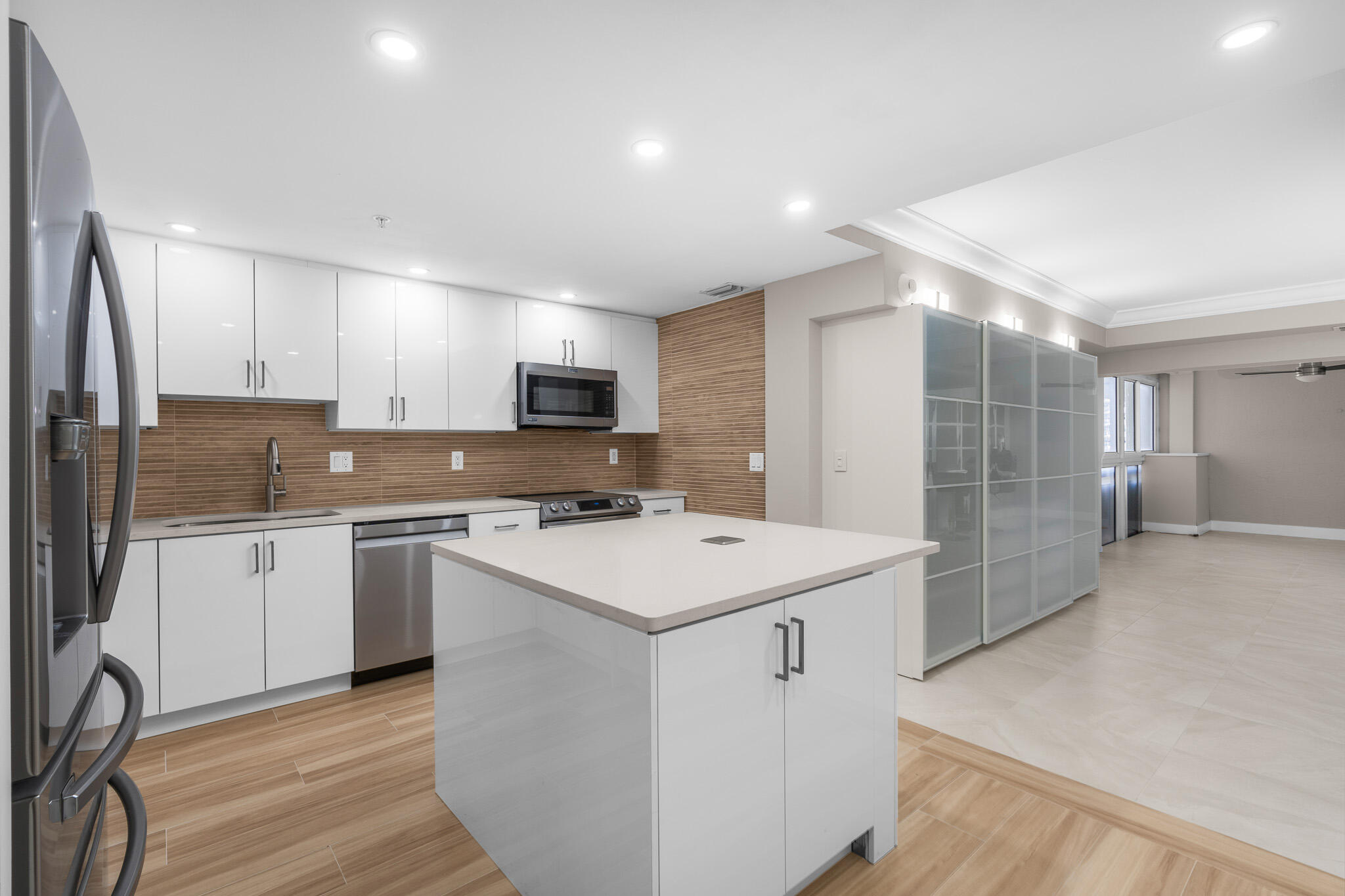 CORAL RIDGE TOWERS NORTH CO-OP - Residential