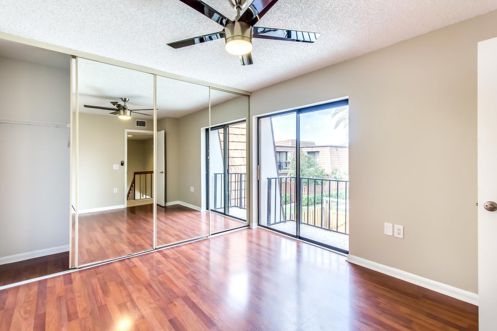 SHERWOOD LAKES - Residential