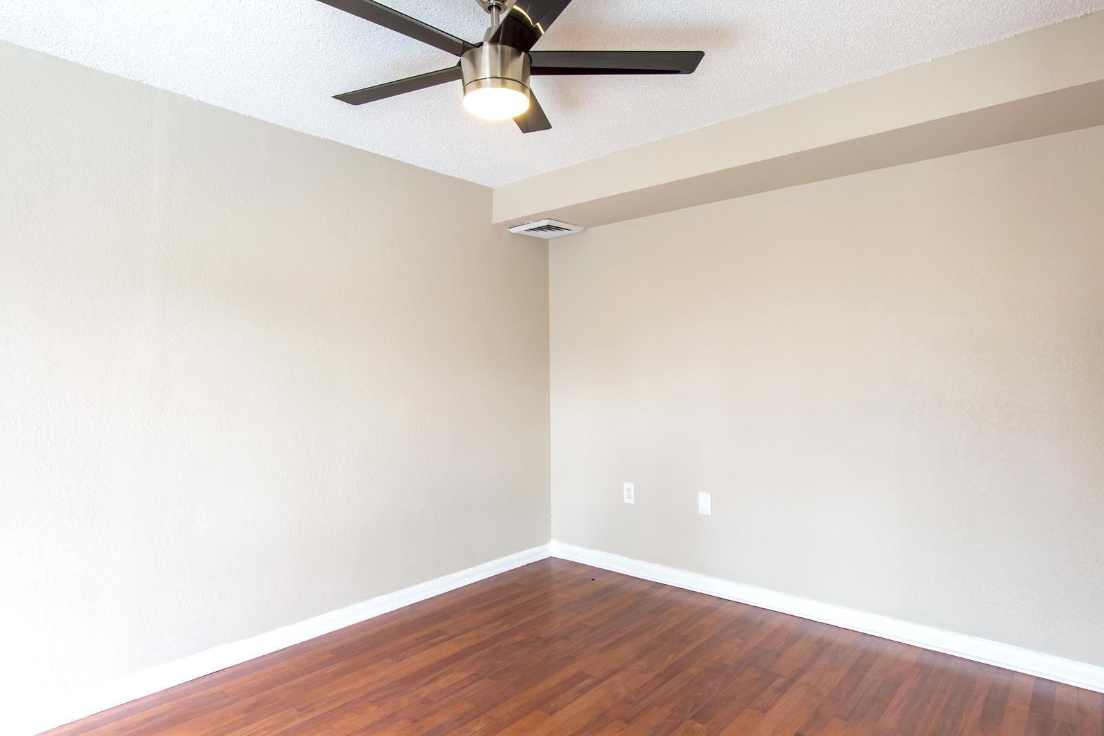 SHERWOOD LAKES - Residential