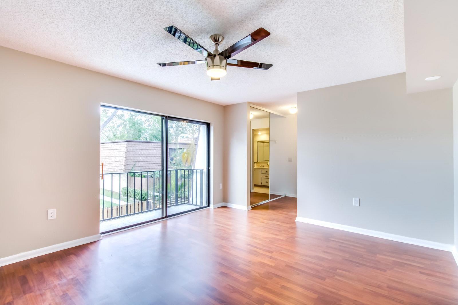 SHERWOOD LAKES - Residential