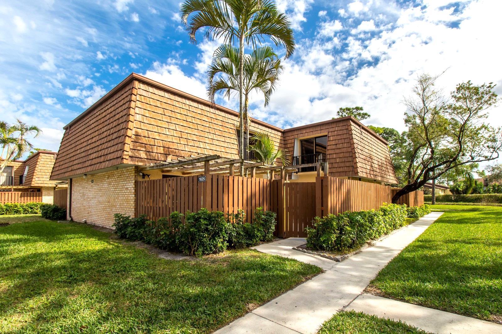 SHERWOOD LAKES - Residential