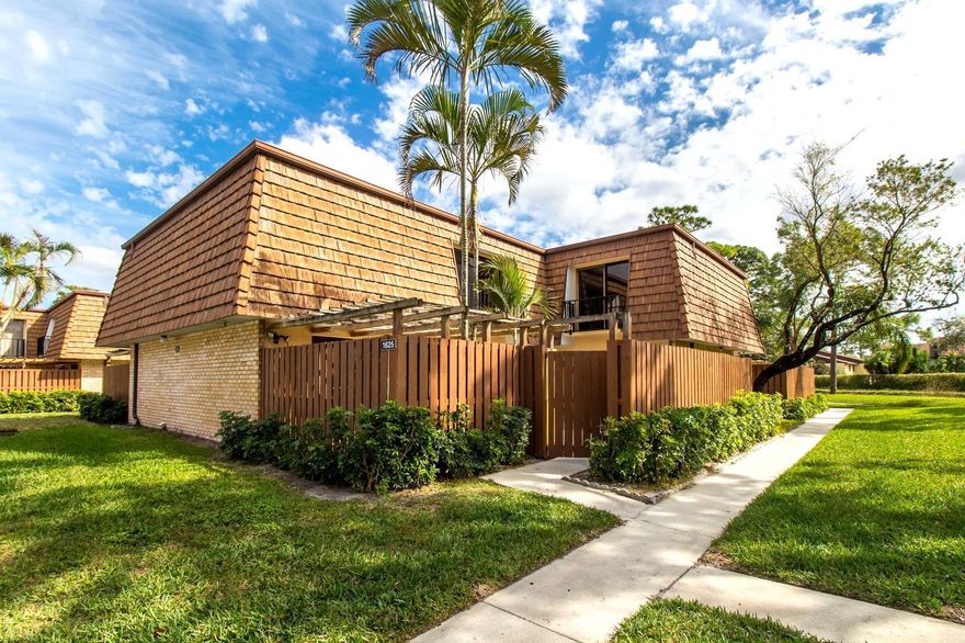 Beautifully remodeled 2-story townhouse in Sherwood Lakes! NEWER HVAC! Open and airy fenced-in patio is a great place to relax or entertain while retaining a feeling of seclusion! Plenty of windows and sliding doors brighten this home with lots of natural light. Kitchen has been upgraded with new cabinets, granite counters, tile backsplash, and SS appliances! 1 bedroom and full bath downstairs is ideal for accommodating an overnight guest! Both upstairs bedrooms have personal balconies! Dual sinks in master! Close to plenty of shopping and entertainment, I-95, and a short drive to the beach! Don't miss this one!