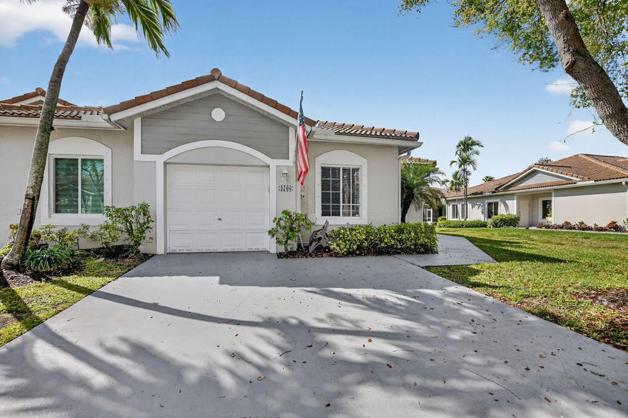 BEAUTIFUL CORNER UNIT VILLA. BRAND NEW BEAUTIFUL OPEN KITCHEN , IF A BIGGER WATERFALL , AC 2023, DRYER AND WASHER 2023 IT HAS A RESORT STYLE COMMUNITY WITH POOLS,GYM AND WITH A SECURITY GATE. IT IS CLOSE TO THE BEACH, HWYS, SHOPS AND GROCERIES STORES, ALSO HAS OPORTUNITY TO KEEP LOW INTERESTED , LOAN ASSUMABLE.