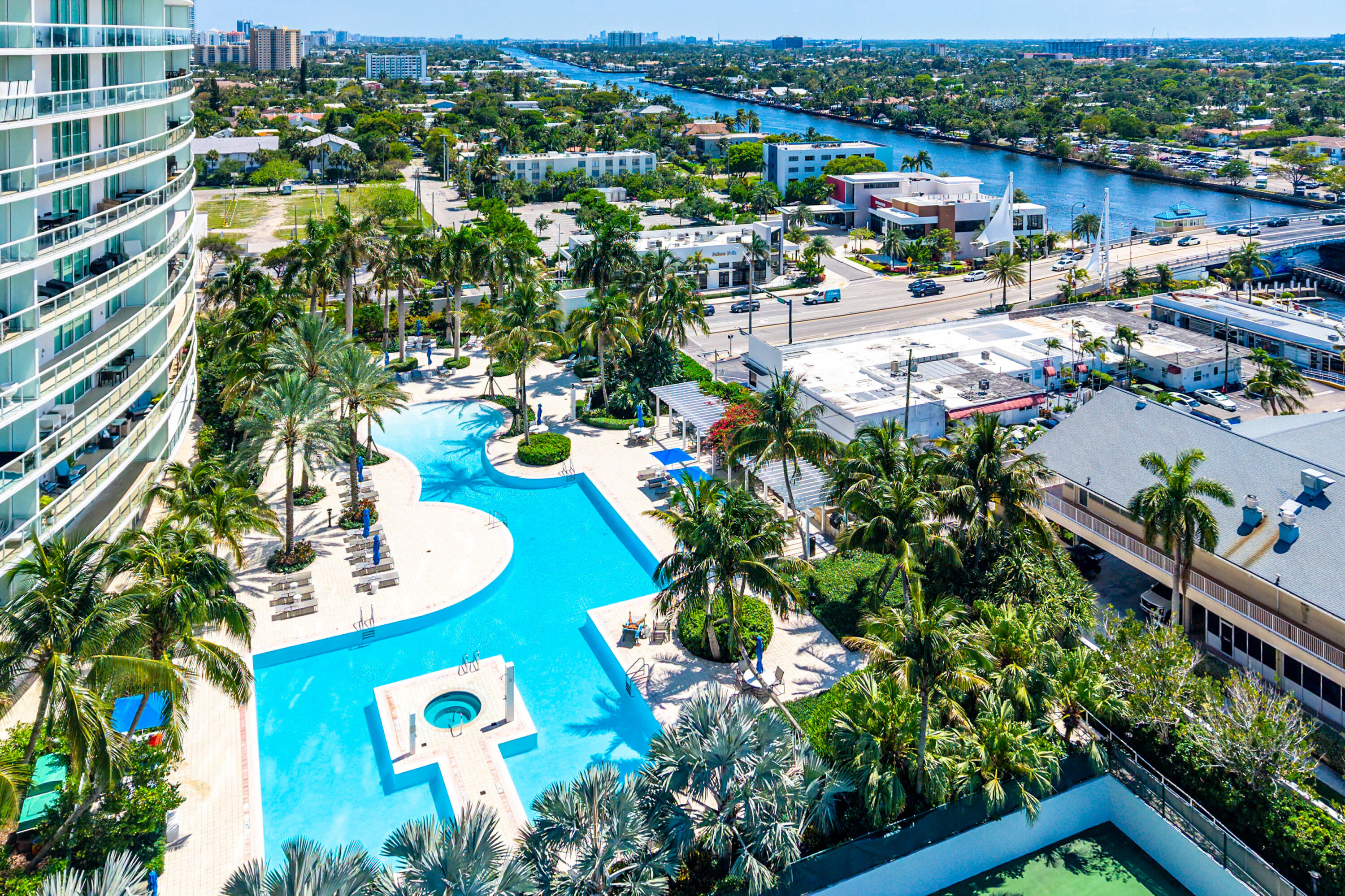 1 N Ocean Boulevard 513
