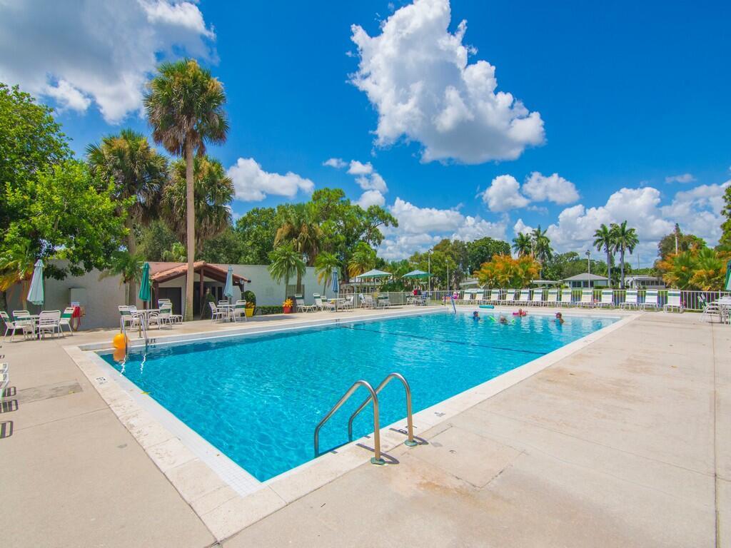 Spanish Lakes One - Residential