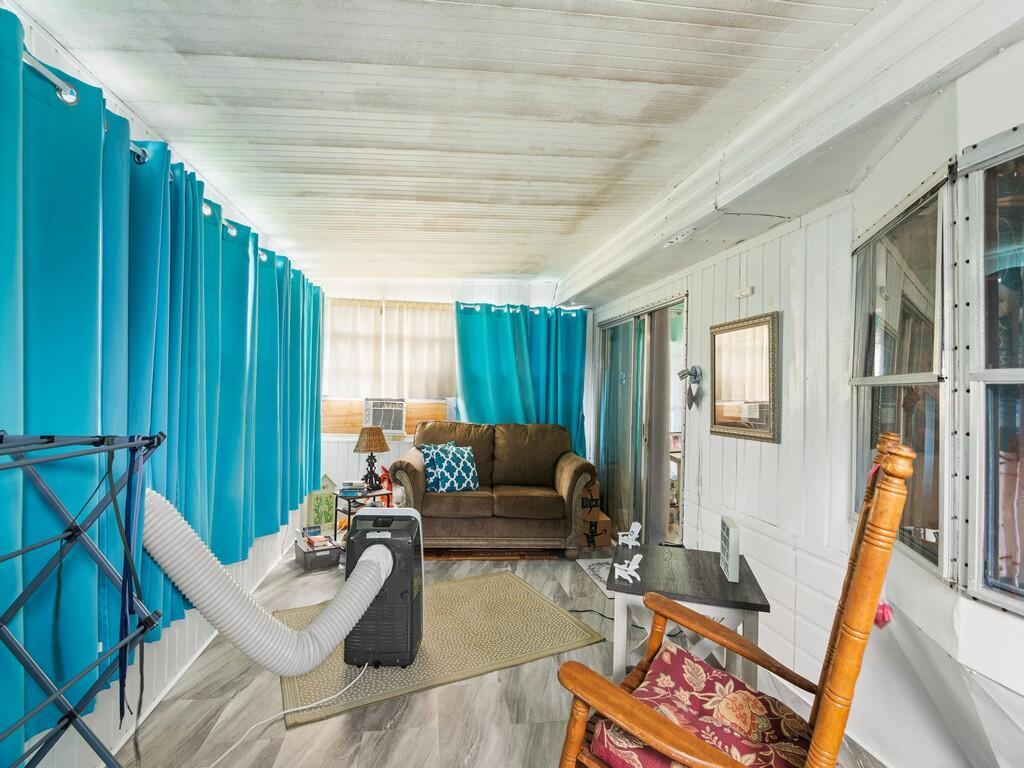 Spanish Lakes One - Residential