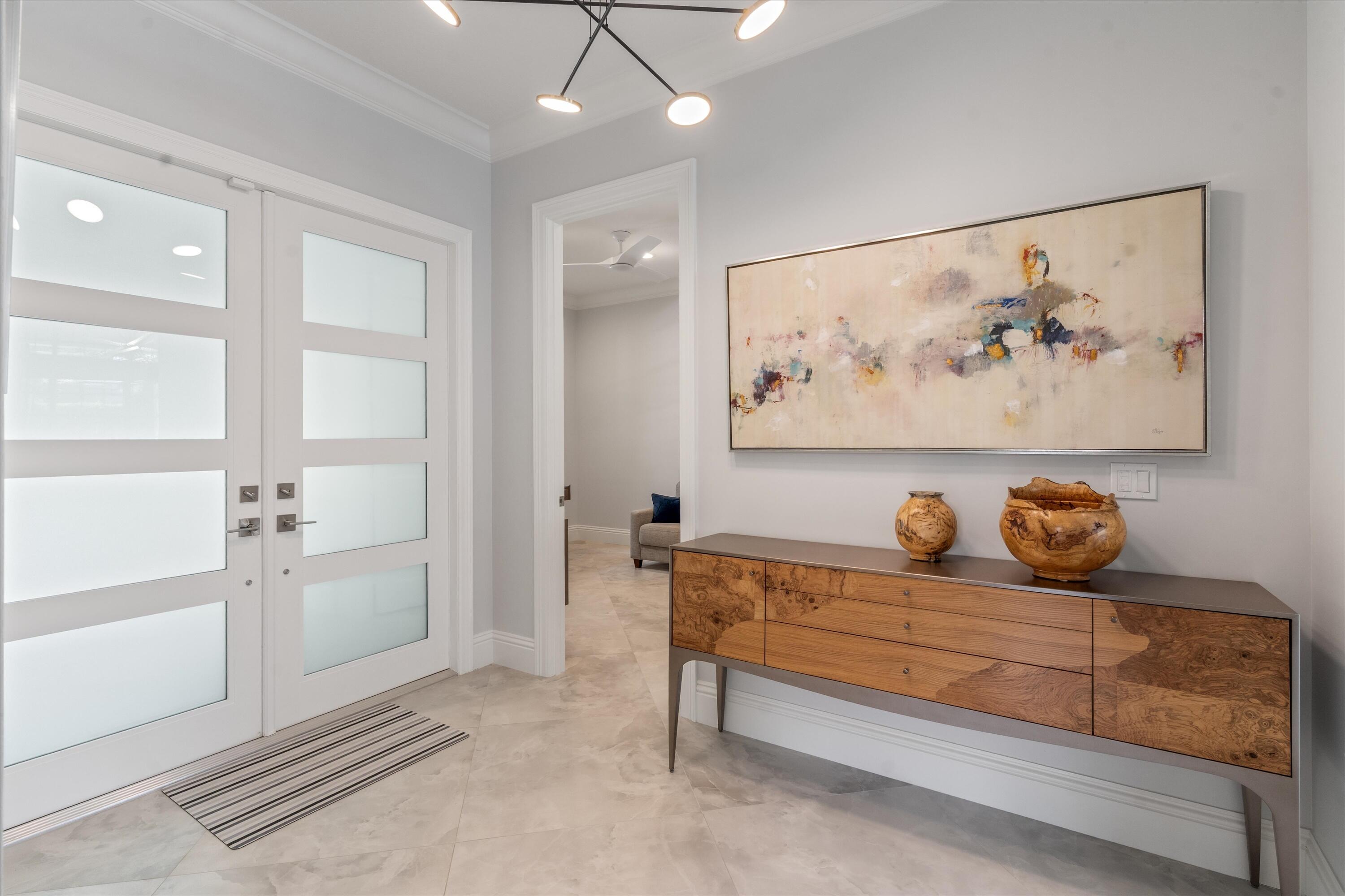 136 Via Santa Cruz, Jupiter, FL, 33458/$1,495,000 4 136 Via Santa Cruz