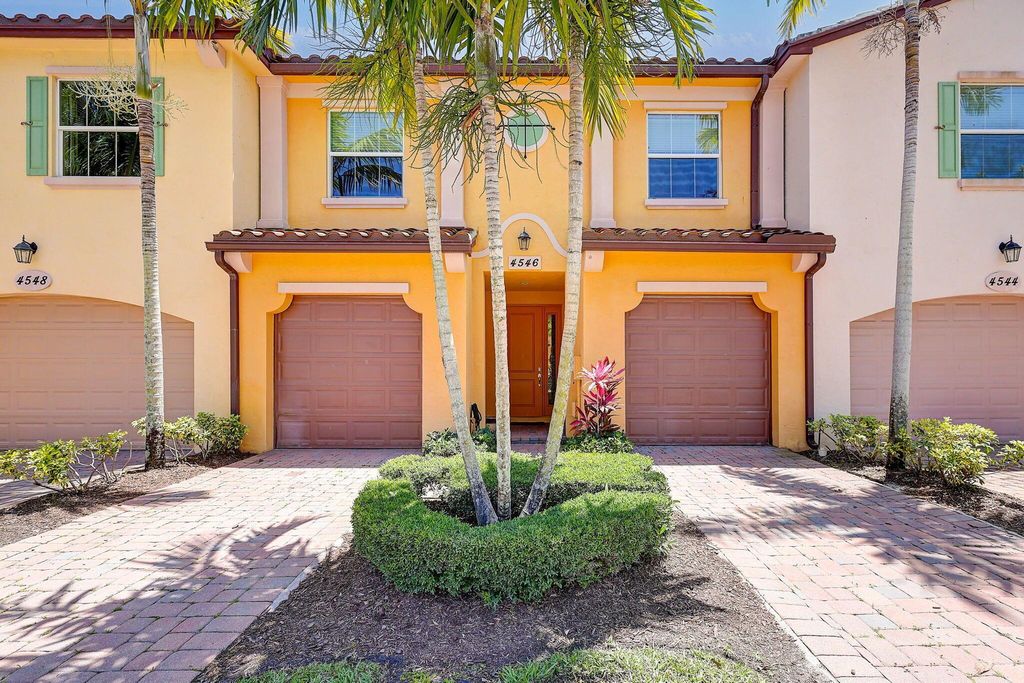 Photo of 4546 Mediterranean Circle, Palm Beach Gardens, FL 33418 (MLS # R10985552)