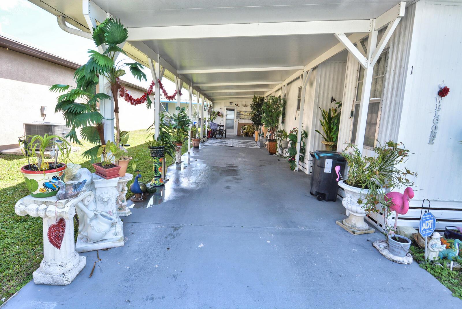 Spanish Lakes Riverfront - Residential