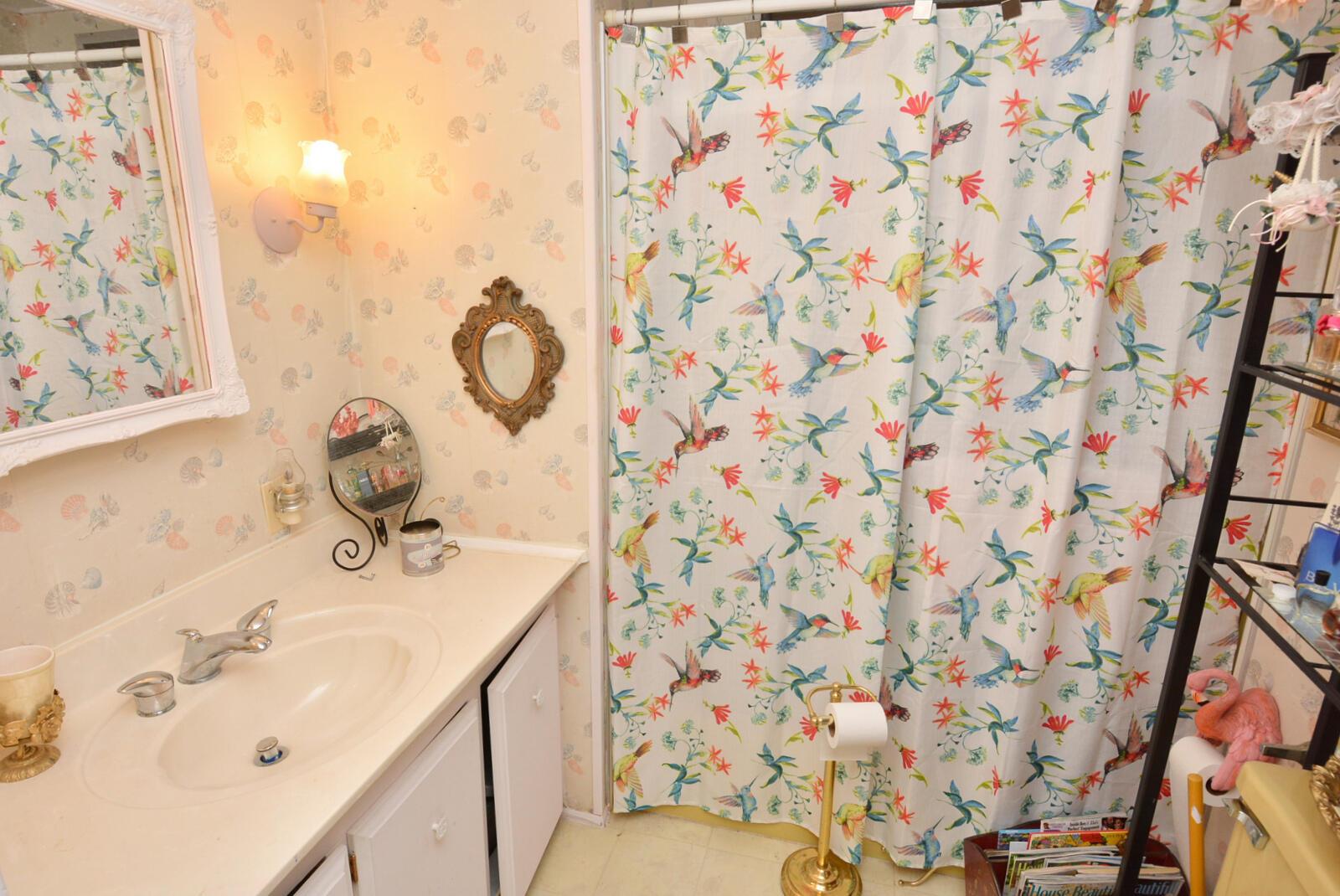 Spanish Lakes Riverfront - Residential