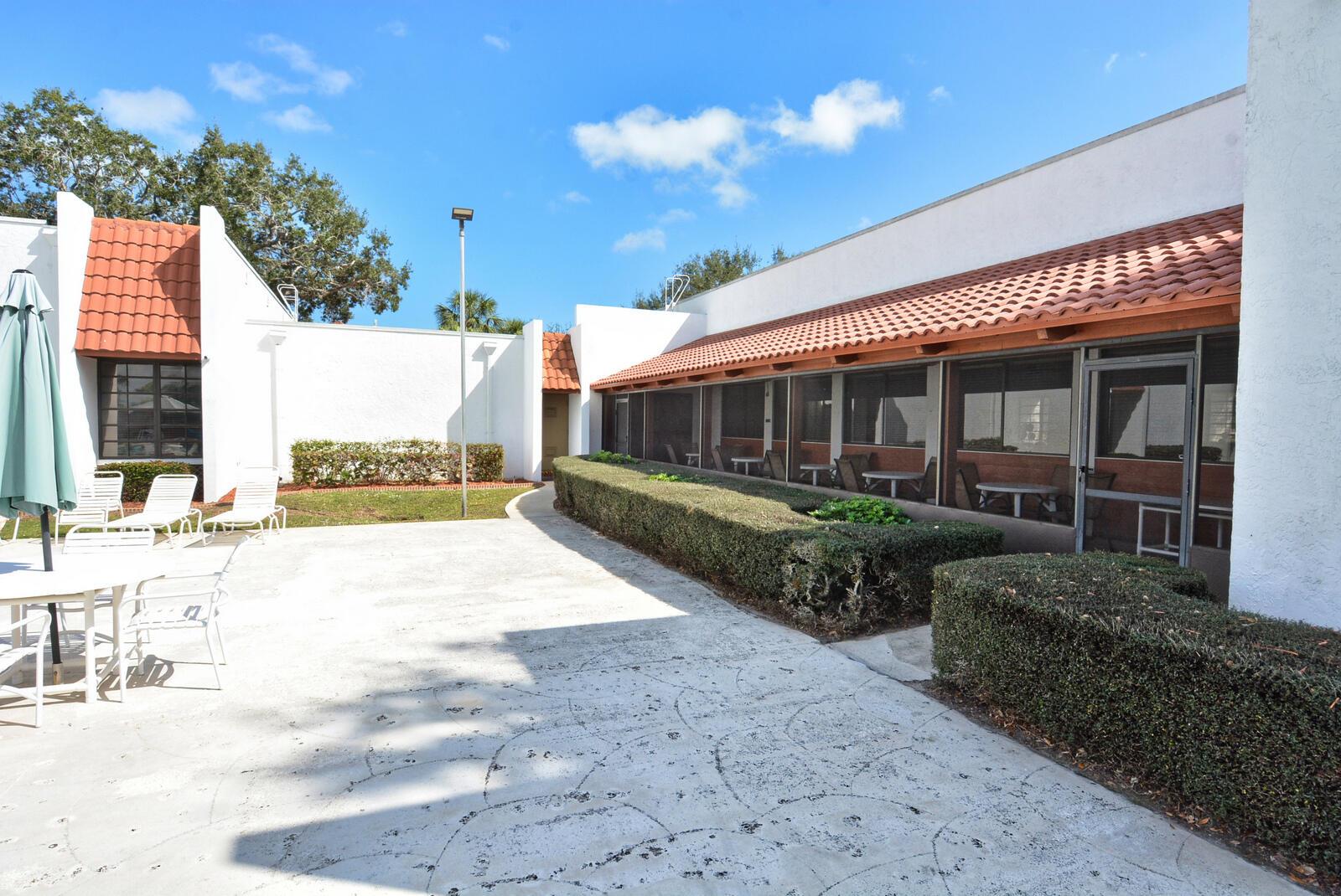 Spanish Lakes Riverfront - Residential