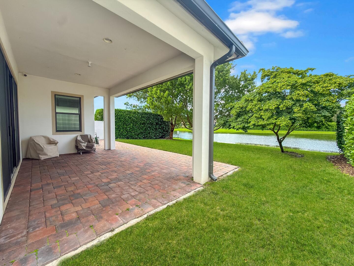 PALM MEADOWS ESTATES - Residential