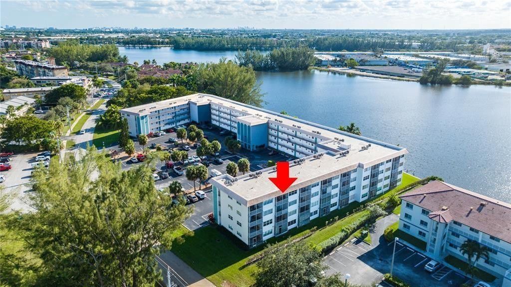 Photo of 4311 Crystal Lake Drive #421, Deerfield Beach, FL 33064 (MLS # F10536631)