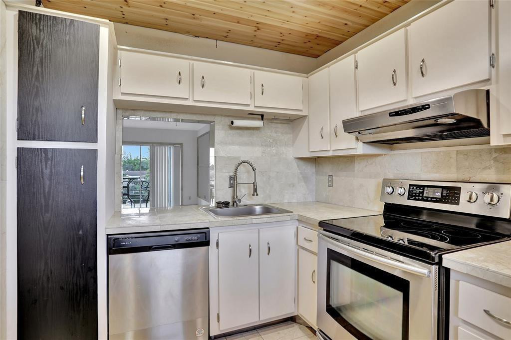 4311 Crystal Lake Drive 421