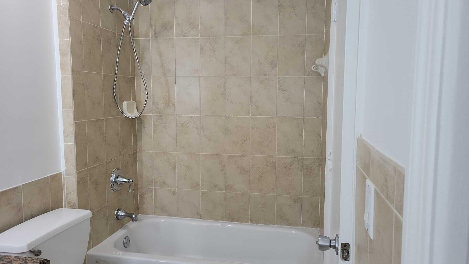 OLIVINE AT THE TOWNSHIP - Residential Lease