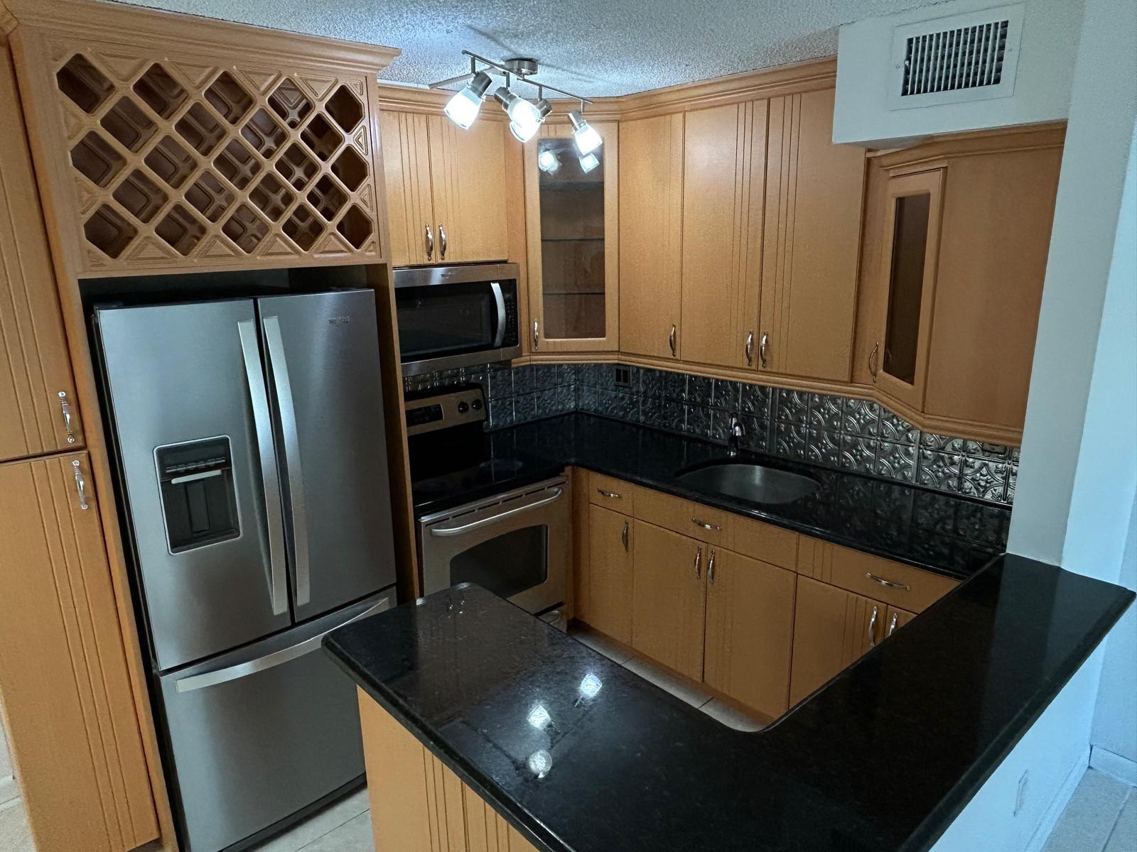 485 NW 210th St 104