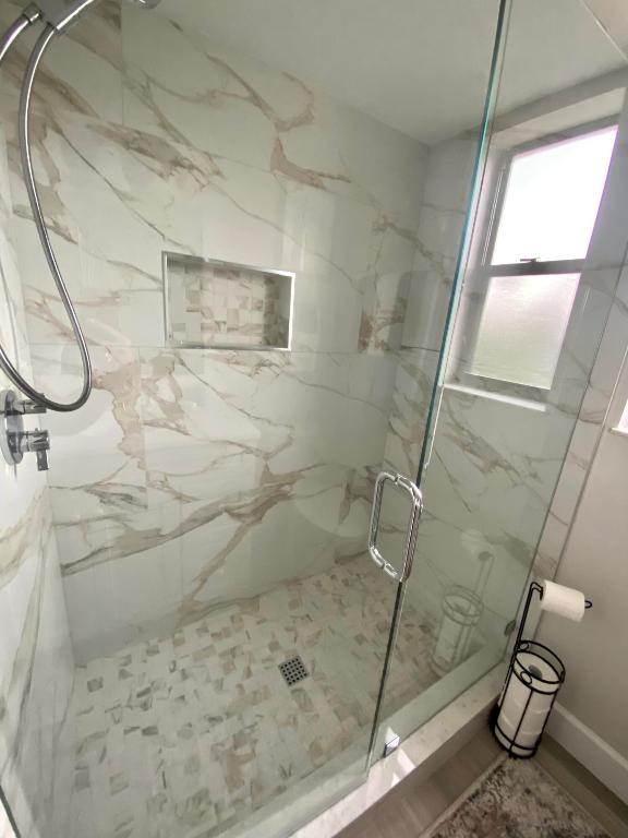 SOUTH RIVER VILLAGE THREE CONDO - Residential Lease