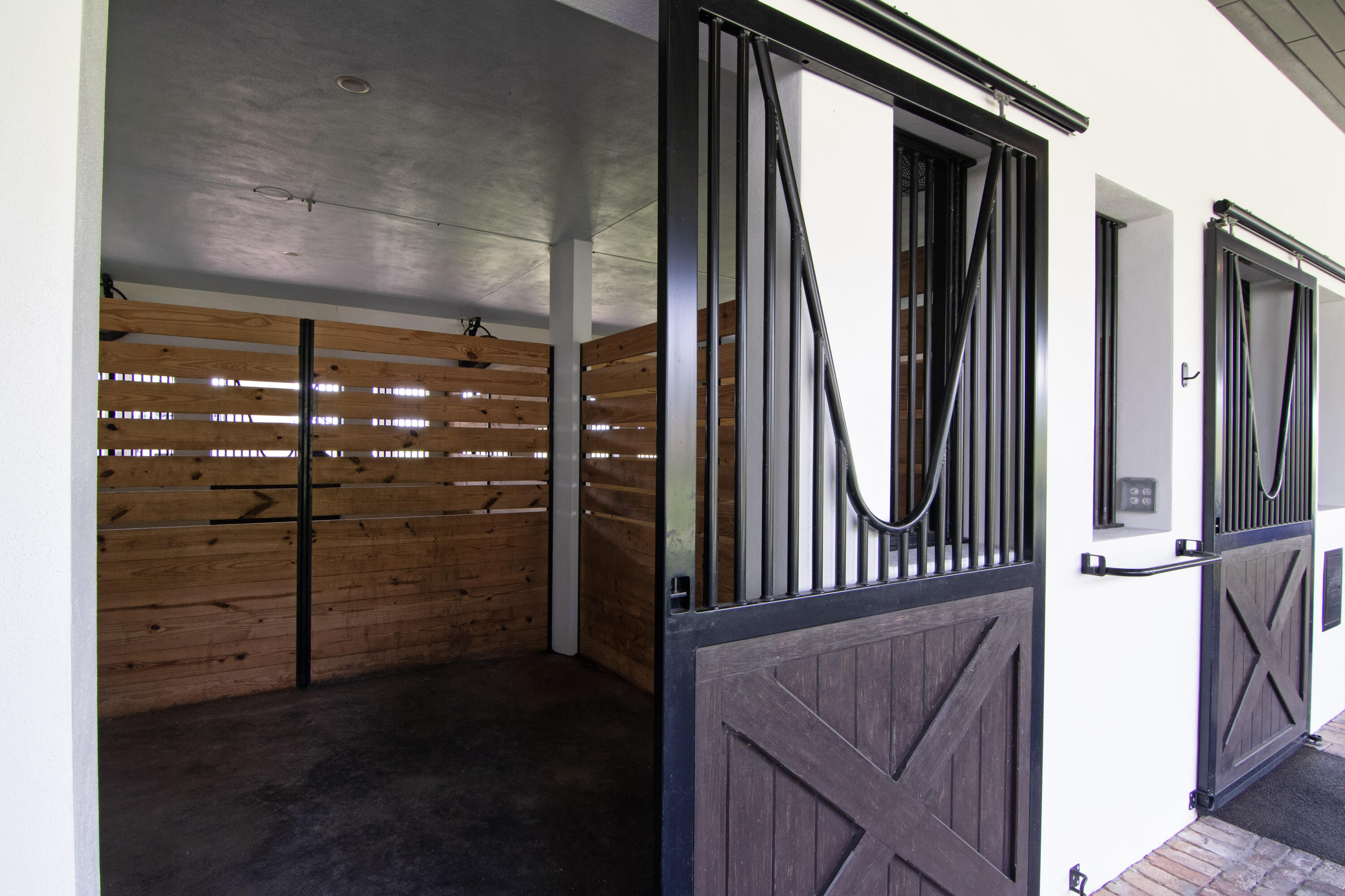 SADDLE TRAIL PARK OF WELLINGTON - Residential Lease