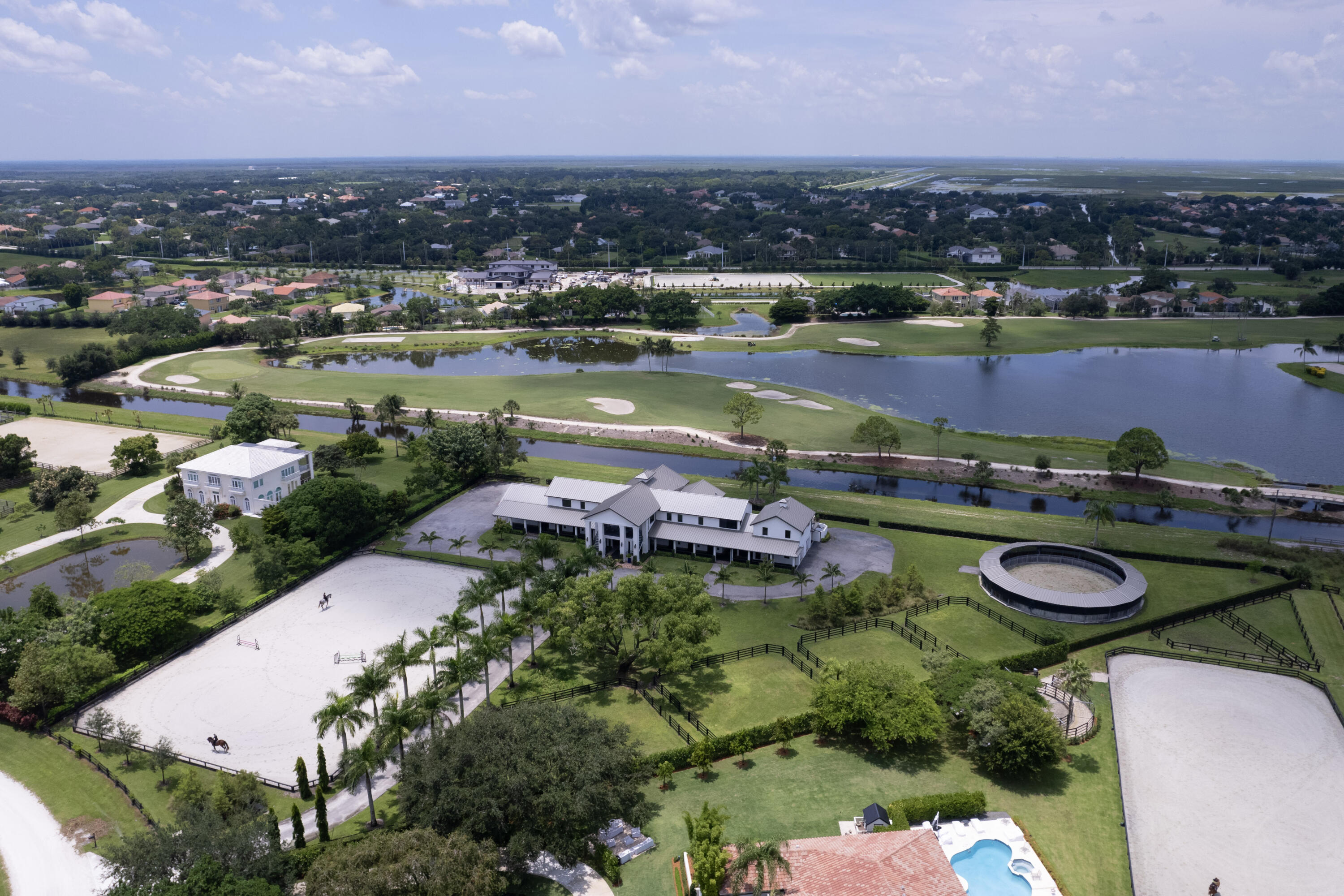 SADDLE TRAIL PARK OF WELLINGTON - Residential Lease