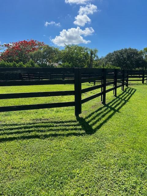 SADDLE TRAIL PARK OF WELLINGTON - Residential Lease