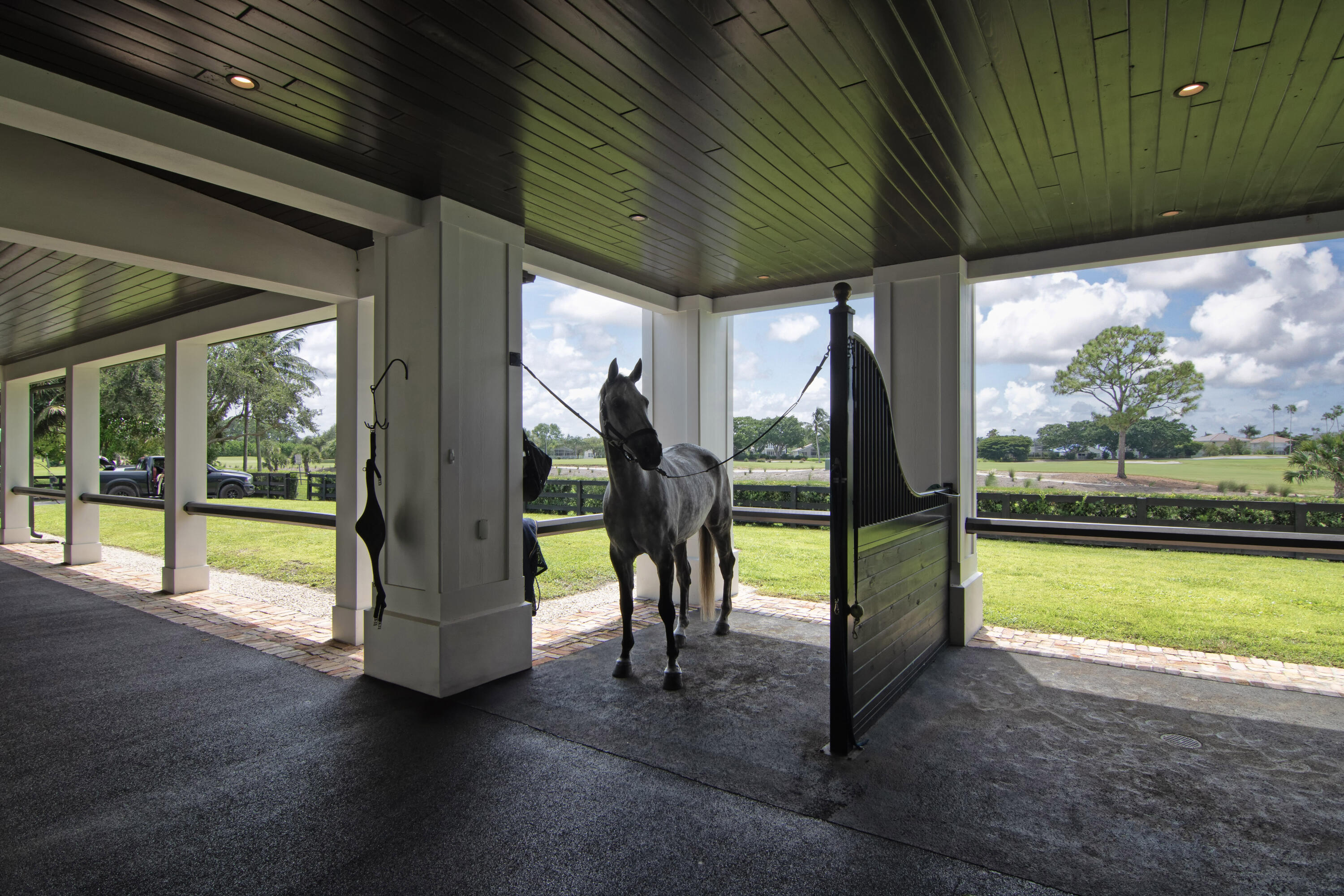 SADDLE TRAIL PARK OF WELLINGTON - Residential Lease