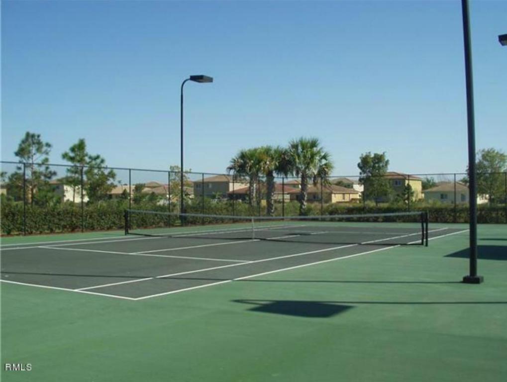 FIRST REPLAT OF PORTOFINO ISLES - Residential Lease