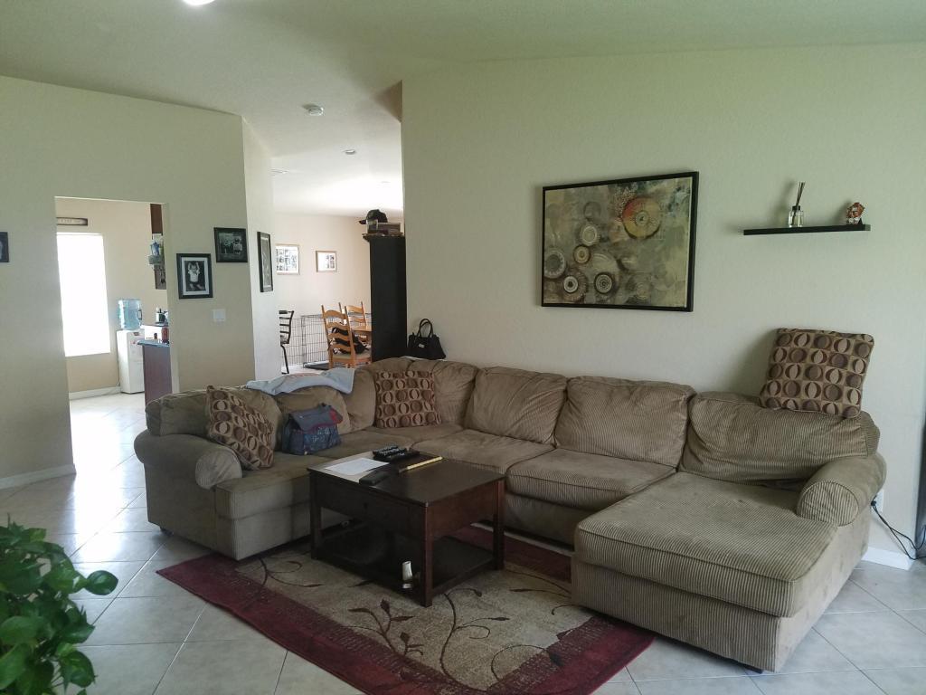 FIRST REPLAT OF PORTOFINO ISLES - Residential Lease