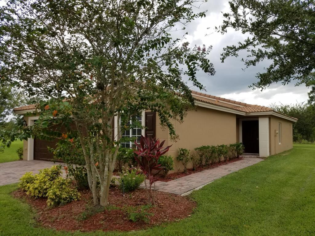 FIRST REPLAT OF PORTOFINO ISLES - Residential Lease