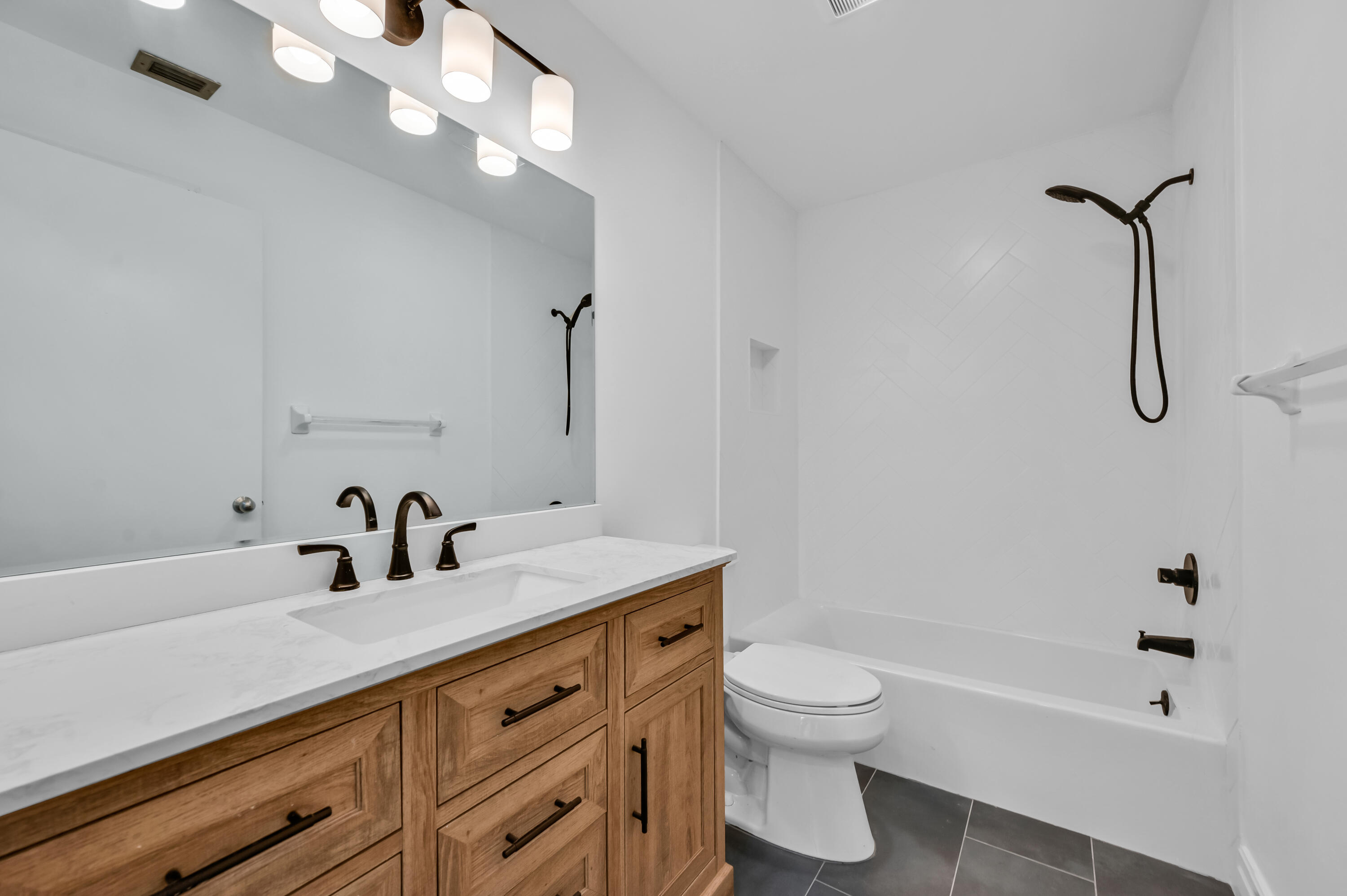 SILVER WOODS PH II - Residential Lease