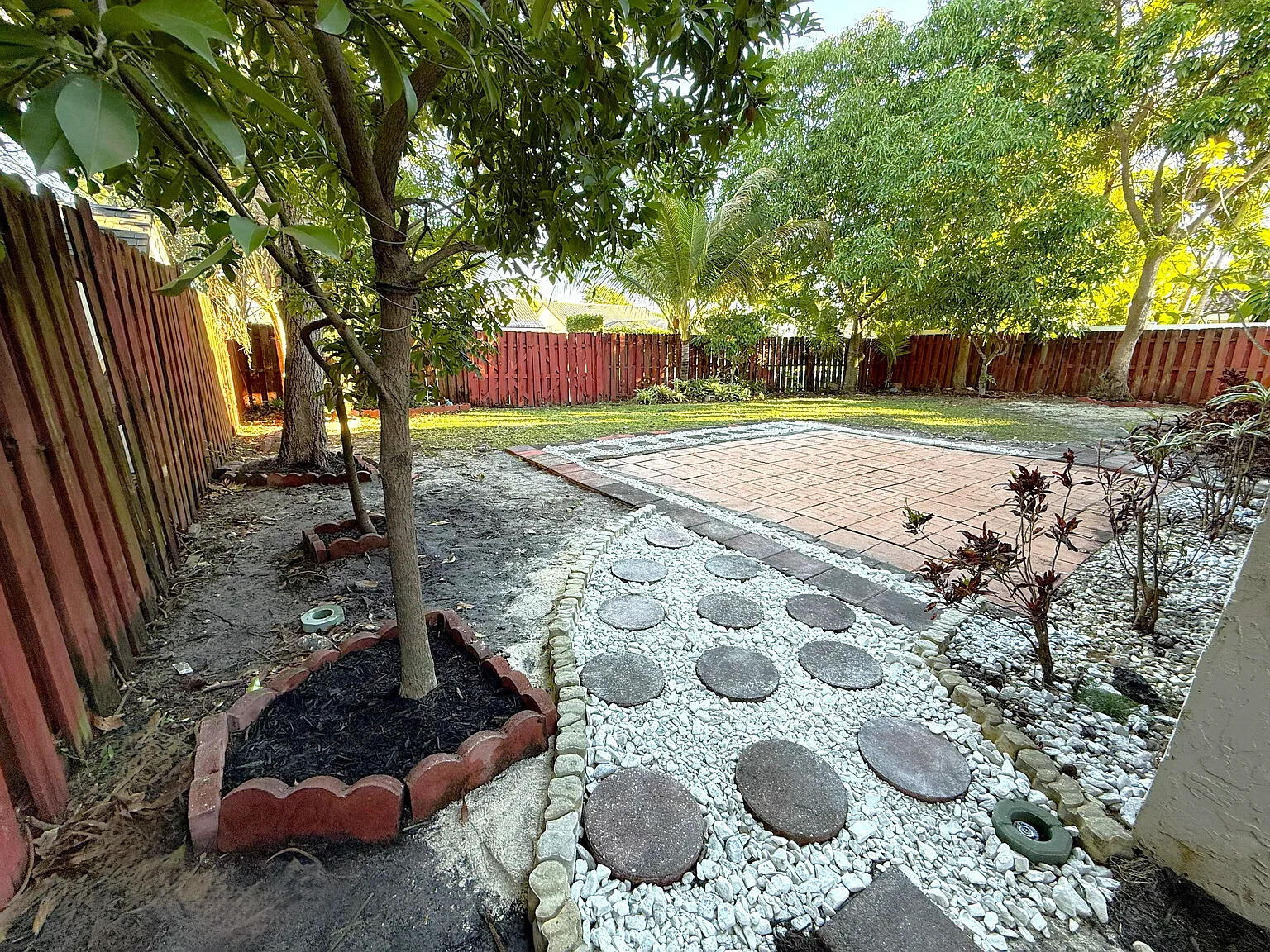 SILVER WOODS PH II - Residential Lease