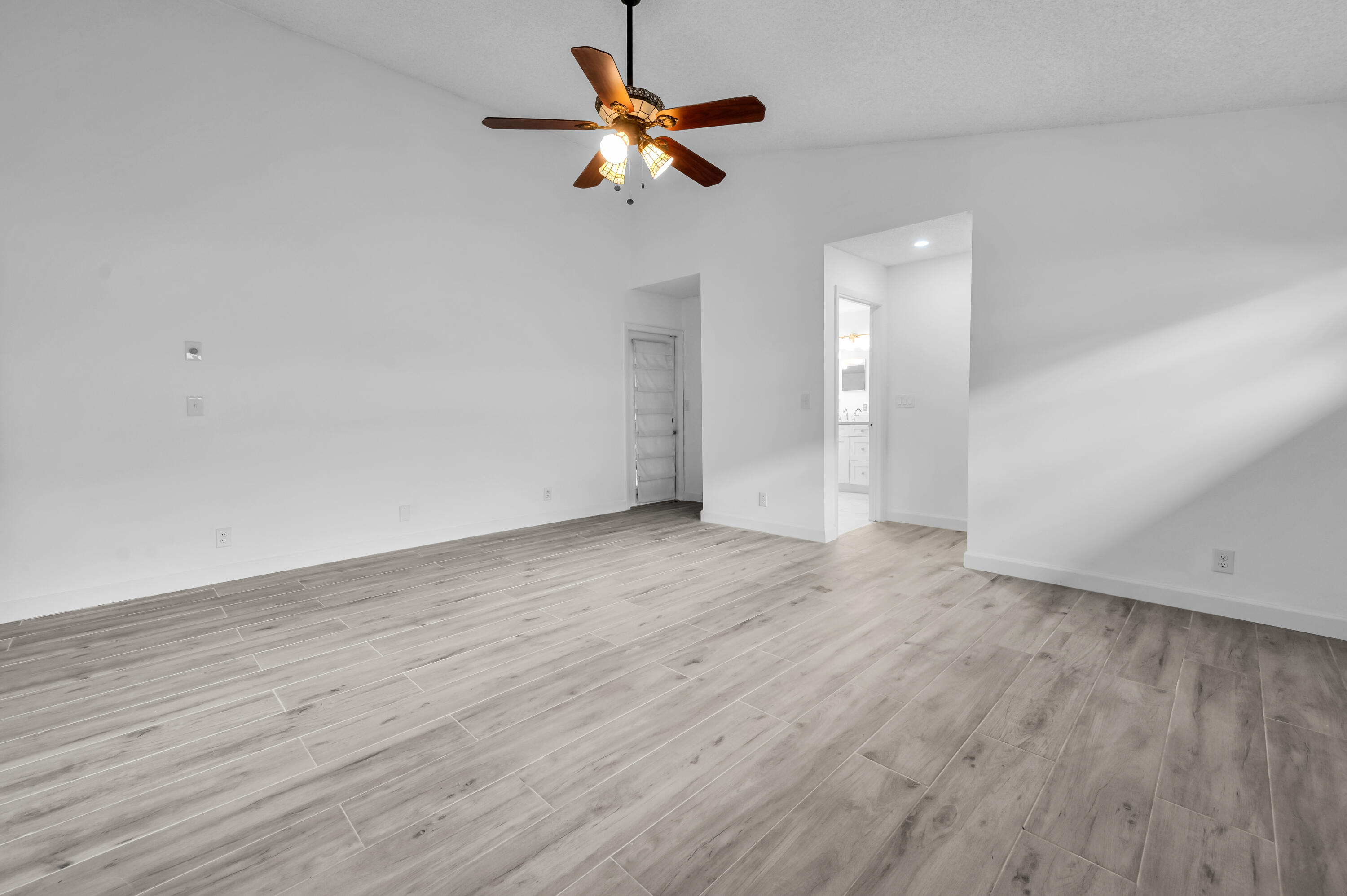 SILVER WOODS PH II - Residential Lease