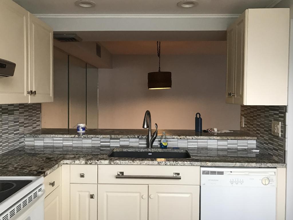 CIRCLE BAY YACHT CLUB CONDO I II III - Residential Lease