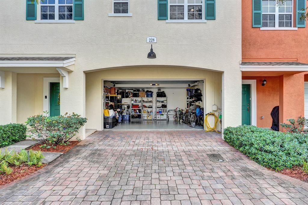 CYPRESS GROVE - Residential Lease