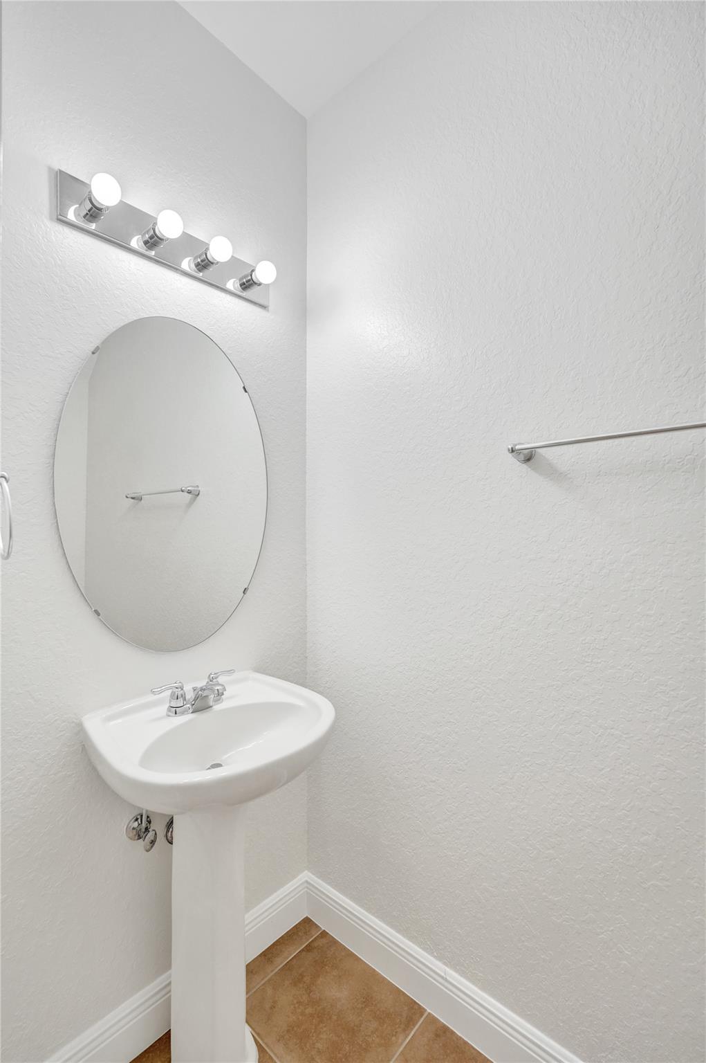 CYPRESS GROVE - Residential Lease