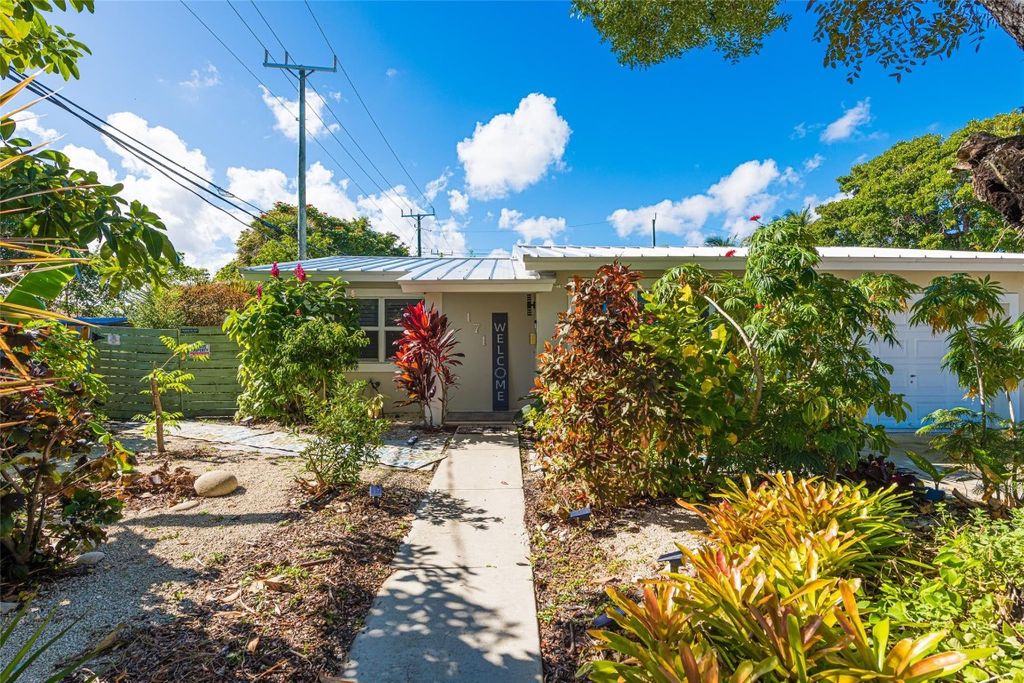 Photo of 171 SE 6th Avenue, Deerfield Beach, FL 33441 (MLS # F10548108)