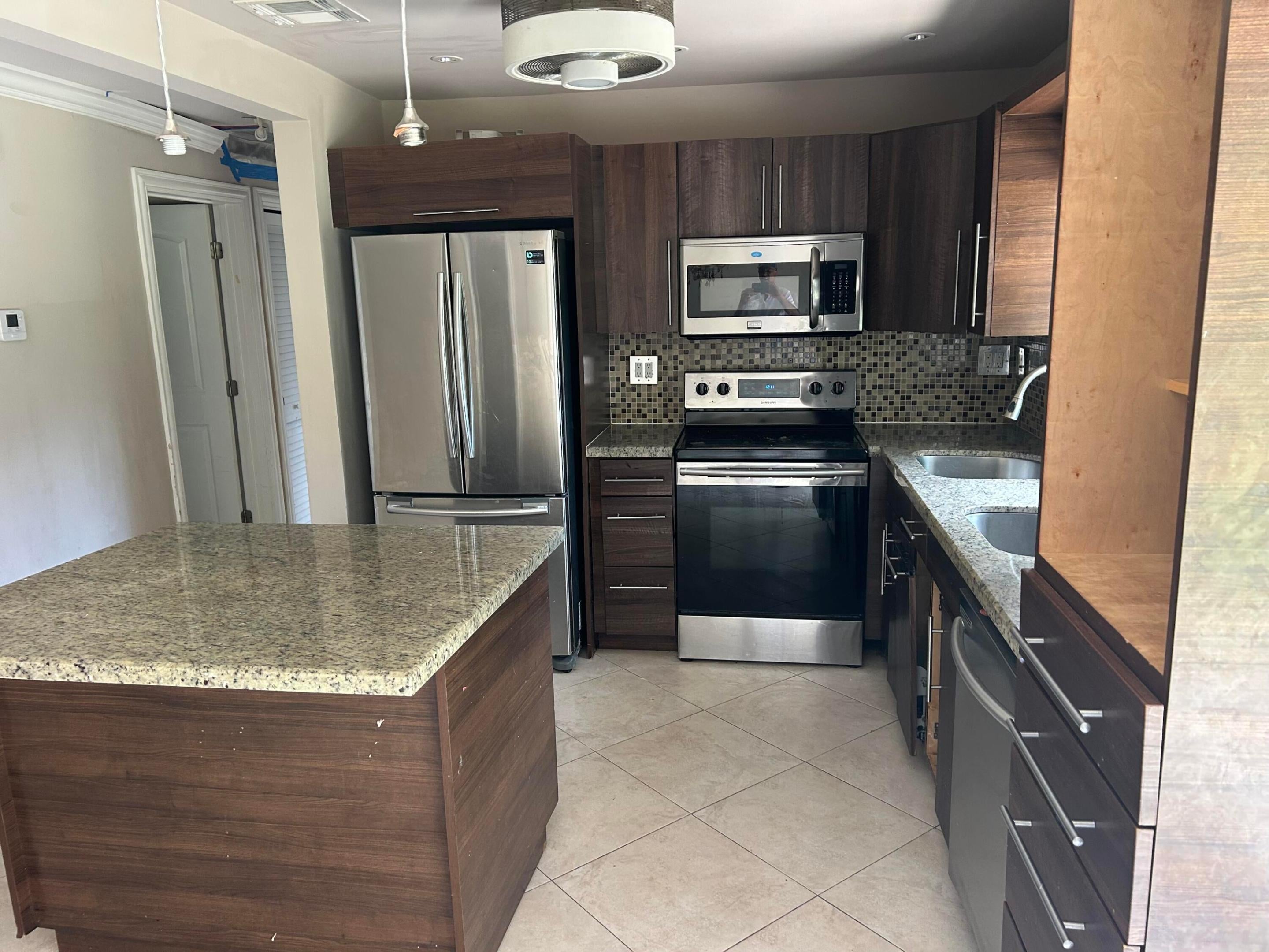 250 NW 46th Street 250