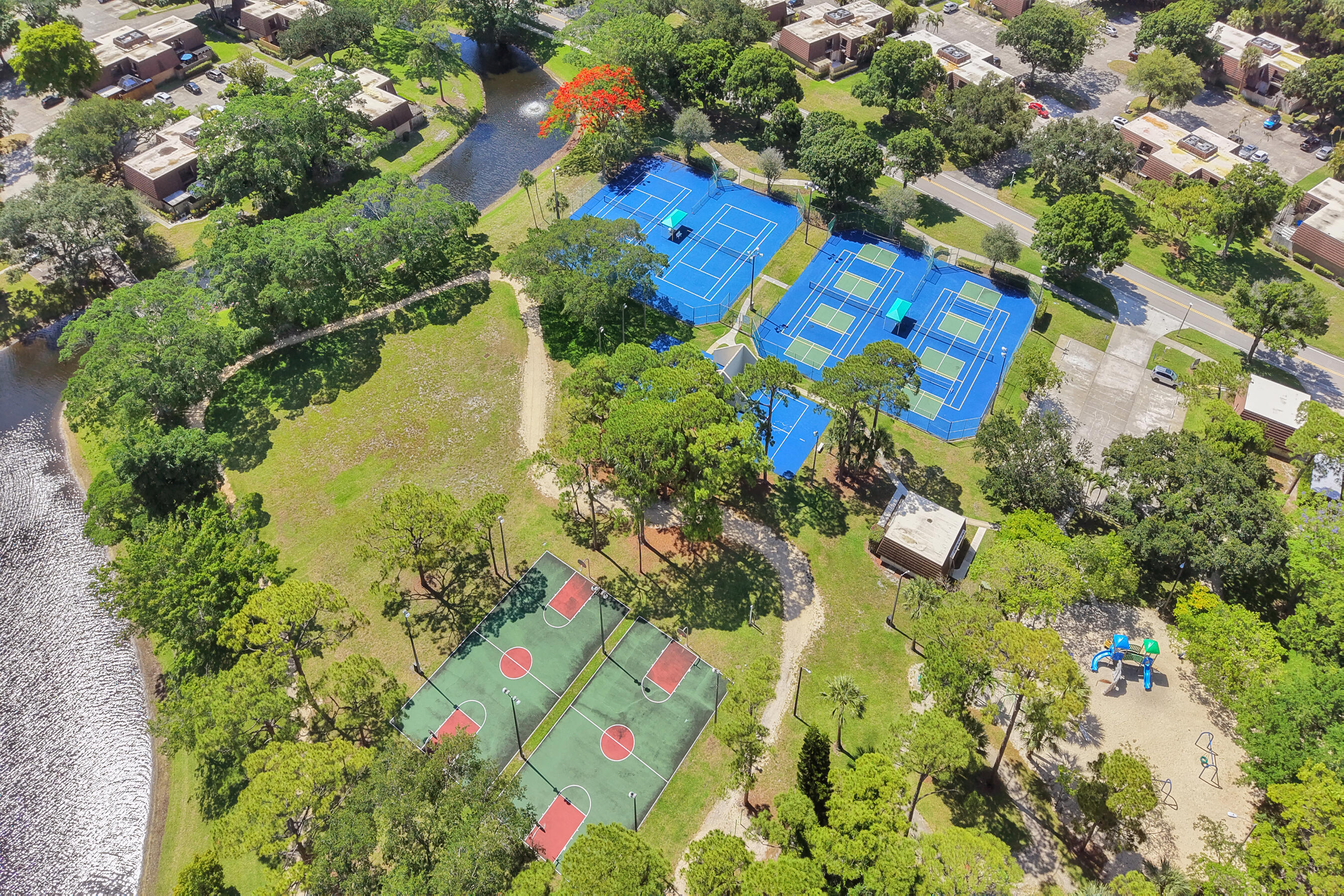 GARDEN LAKES AND GARDEN SQUARE SHOPS - Residential