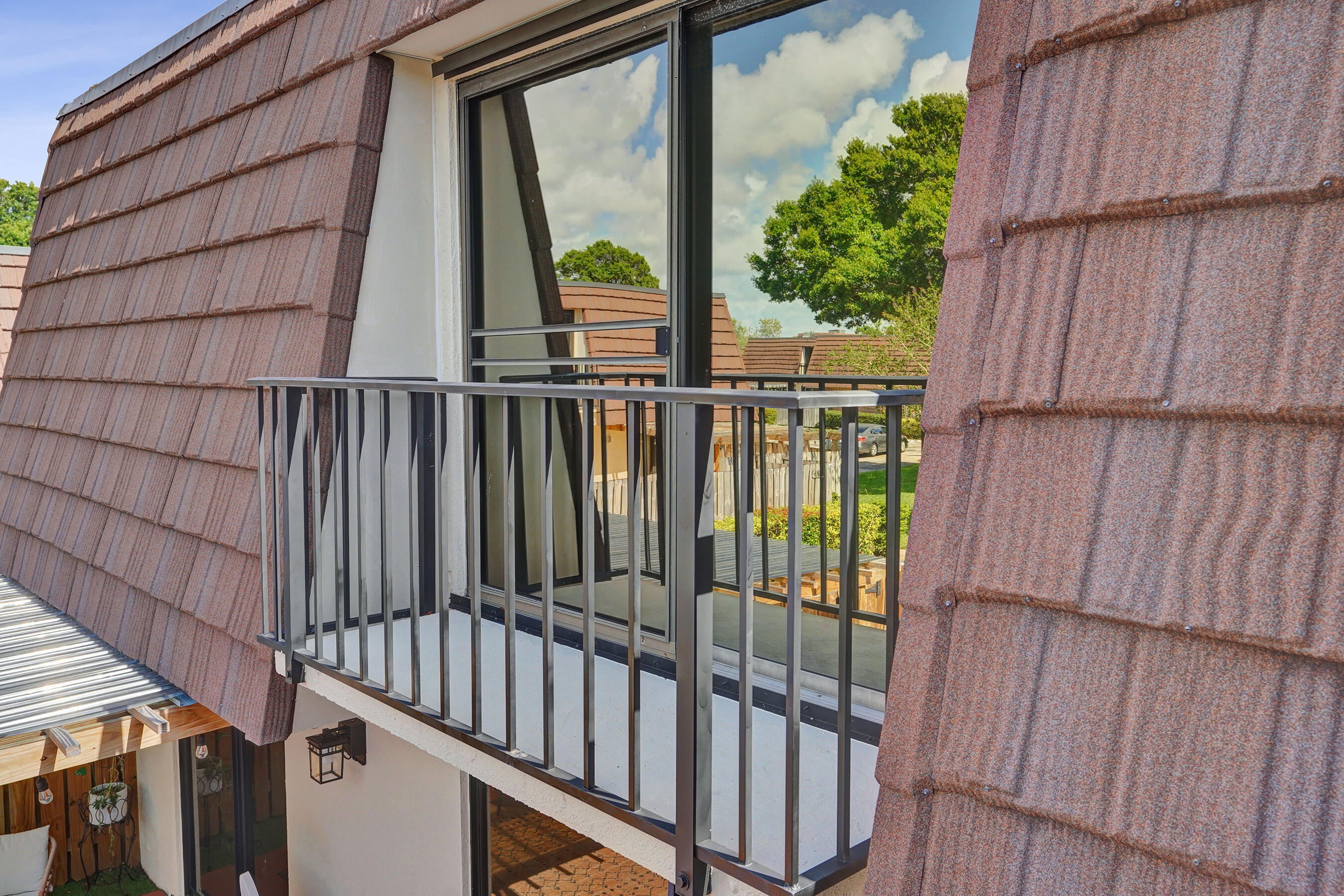 GARDEN LAKES AND GARDEN SQUARE SHOPS - Residential